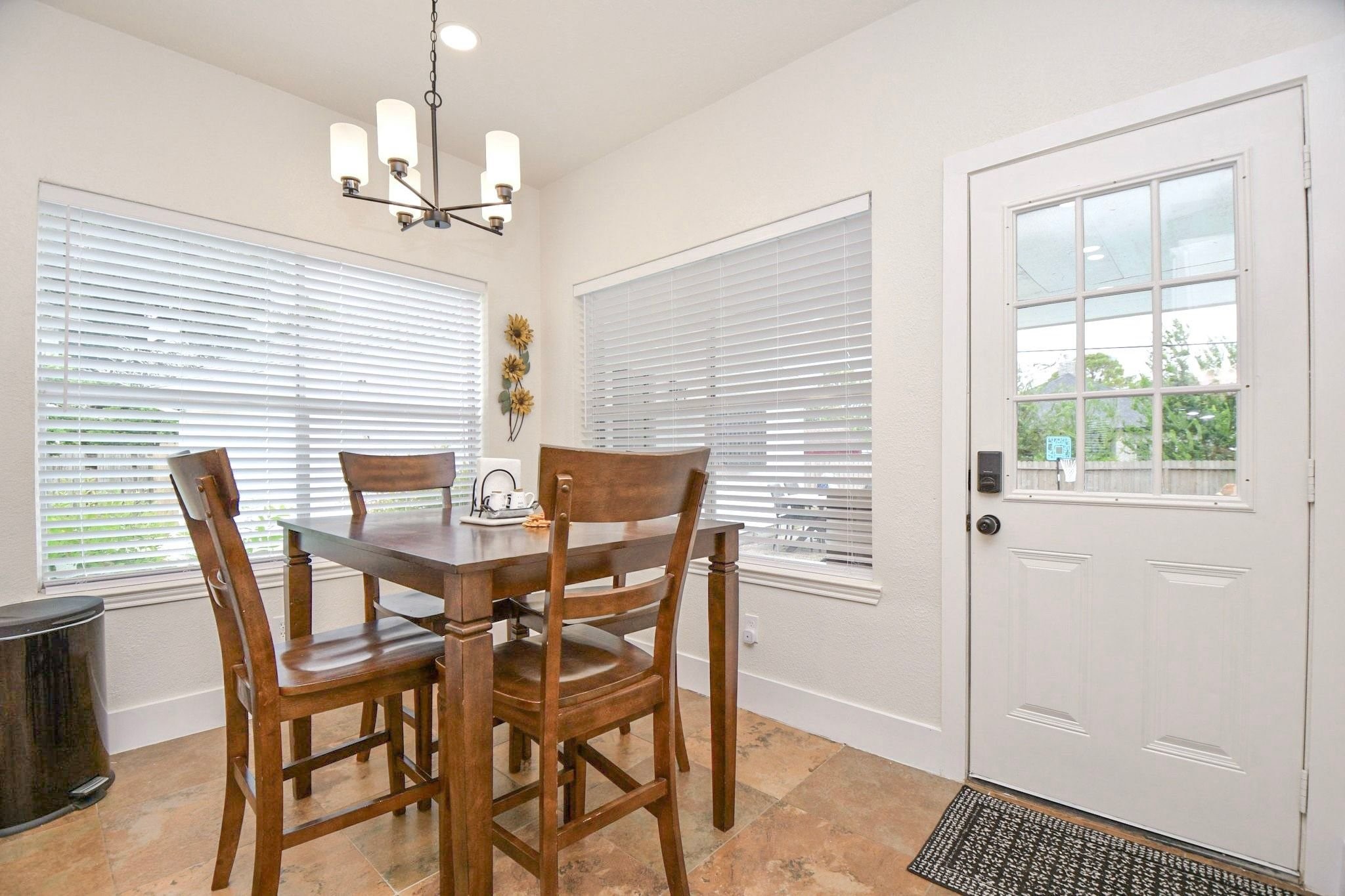 1120 Hidden Oaks Street, League City, TX 77573