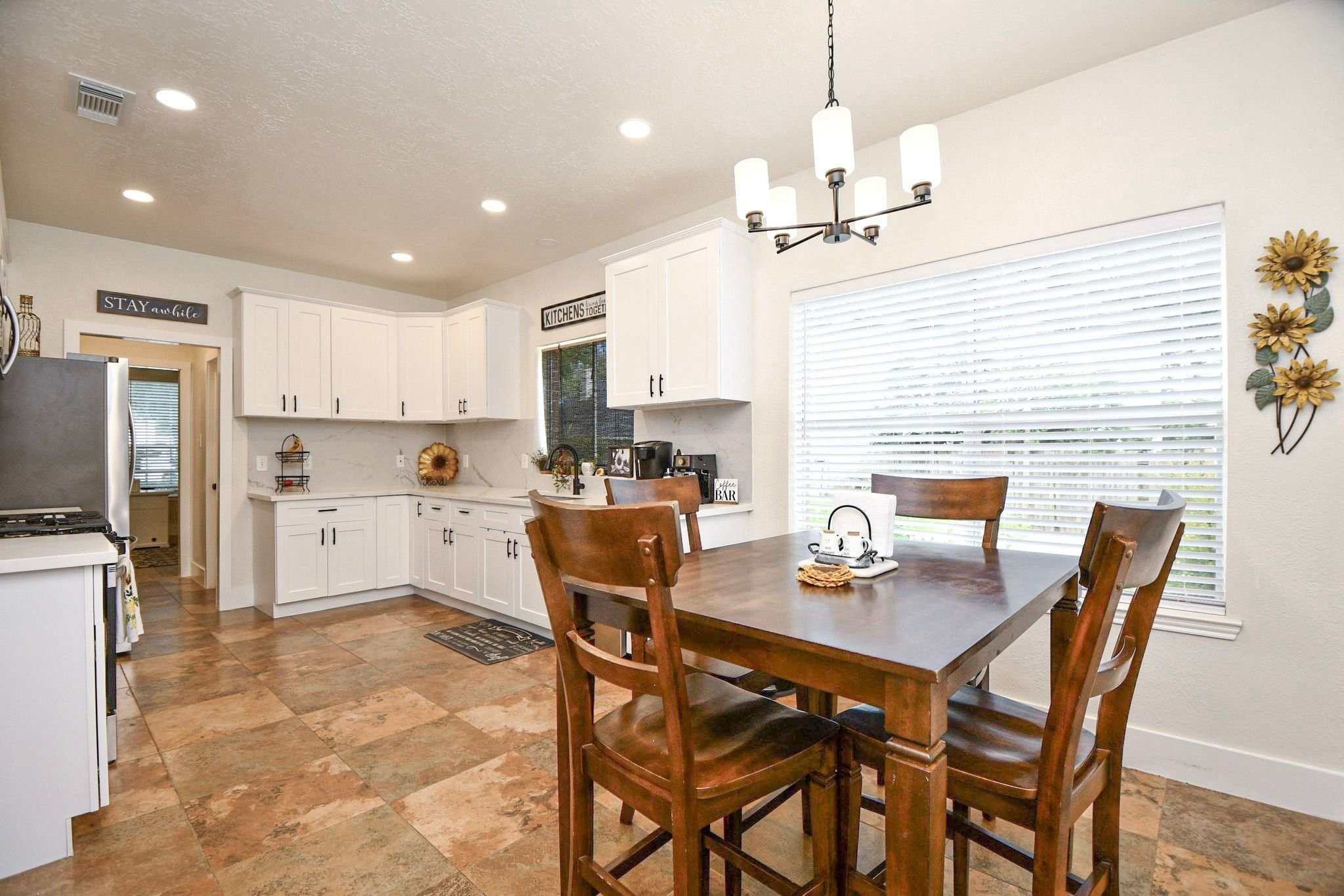 1120 Hidden Oaks Street, League City, TX 77573