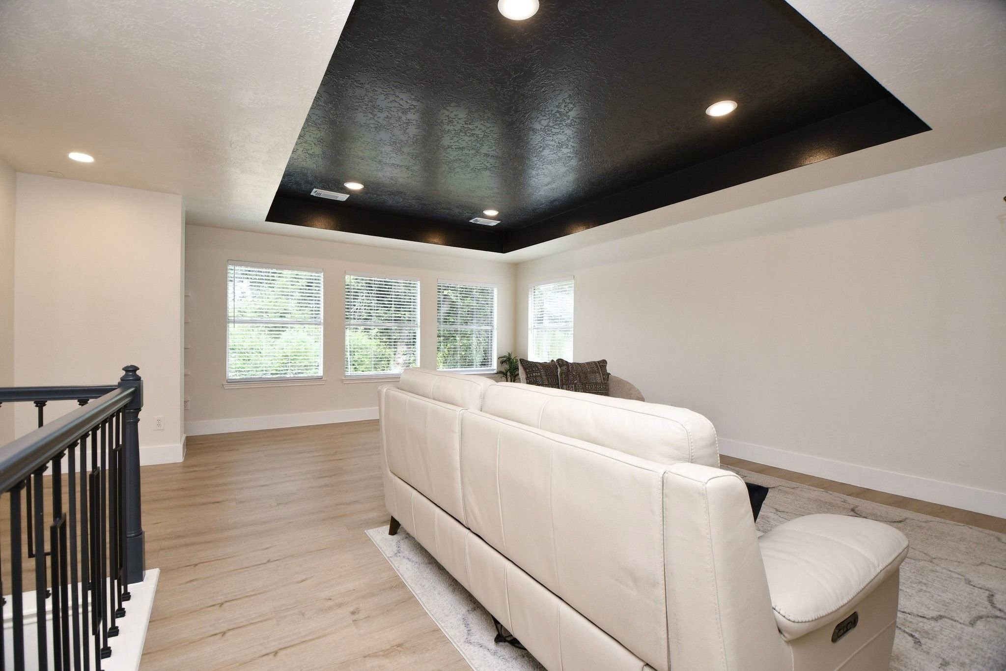 1120 Hidden Oaks Street, League City, TX 77573