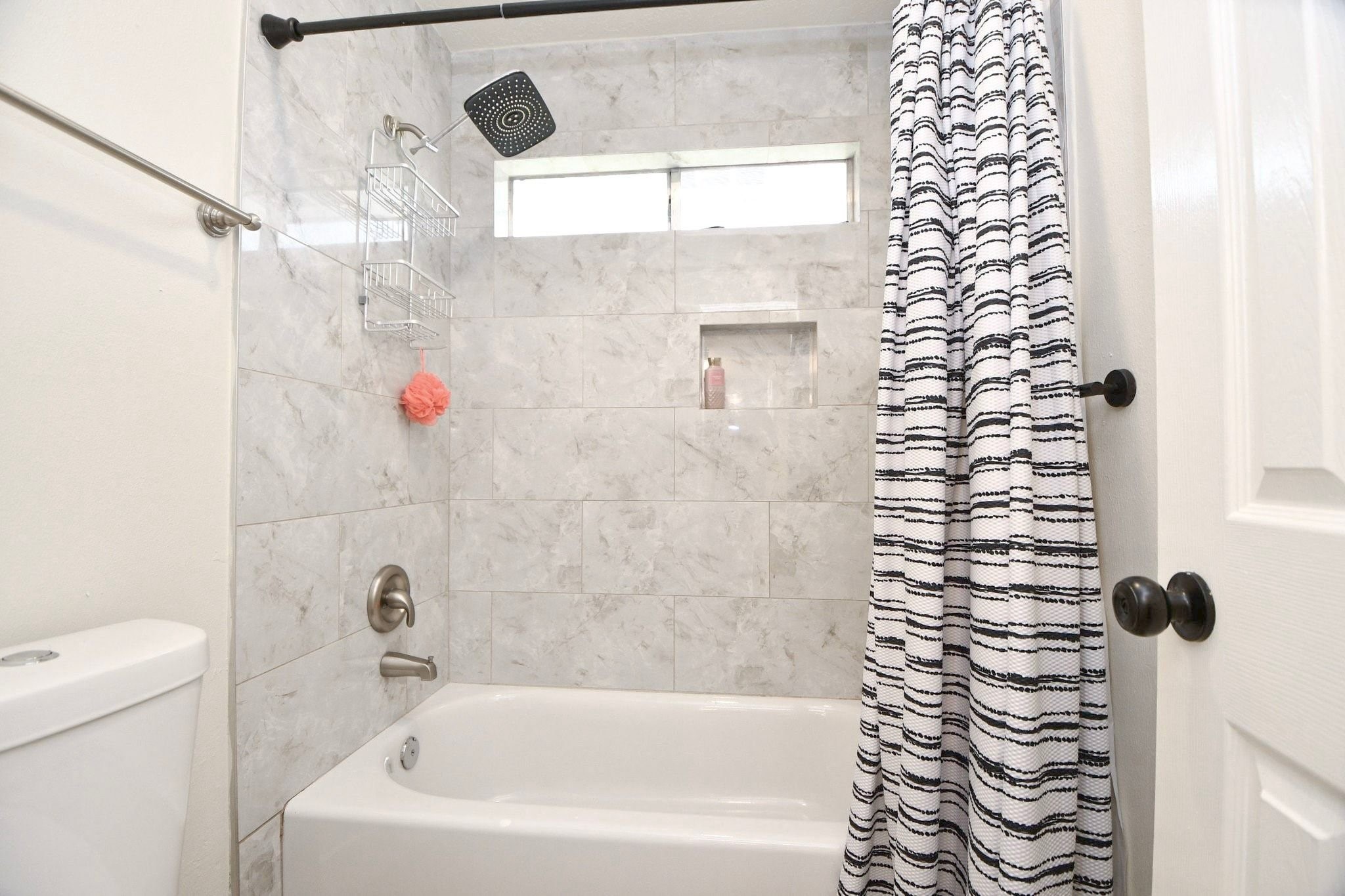 1120 Hidden Oaks Street, League City, TX 77573