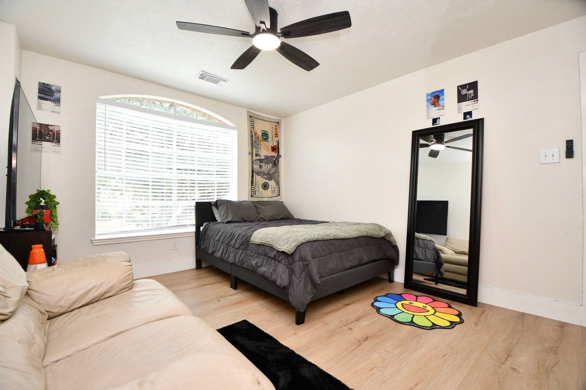 1120 Hidden Oaks Street, League City, TX 77573