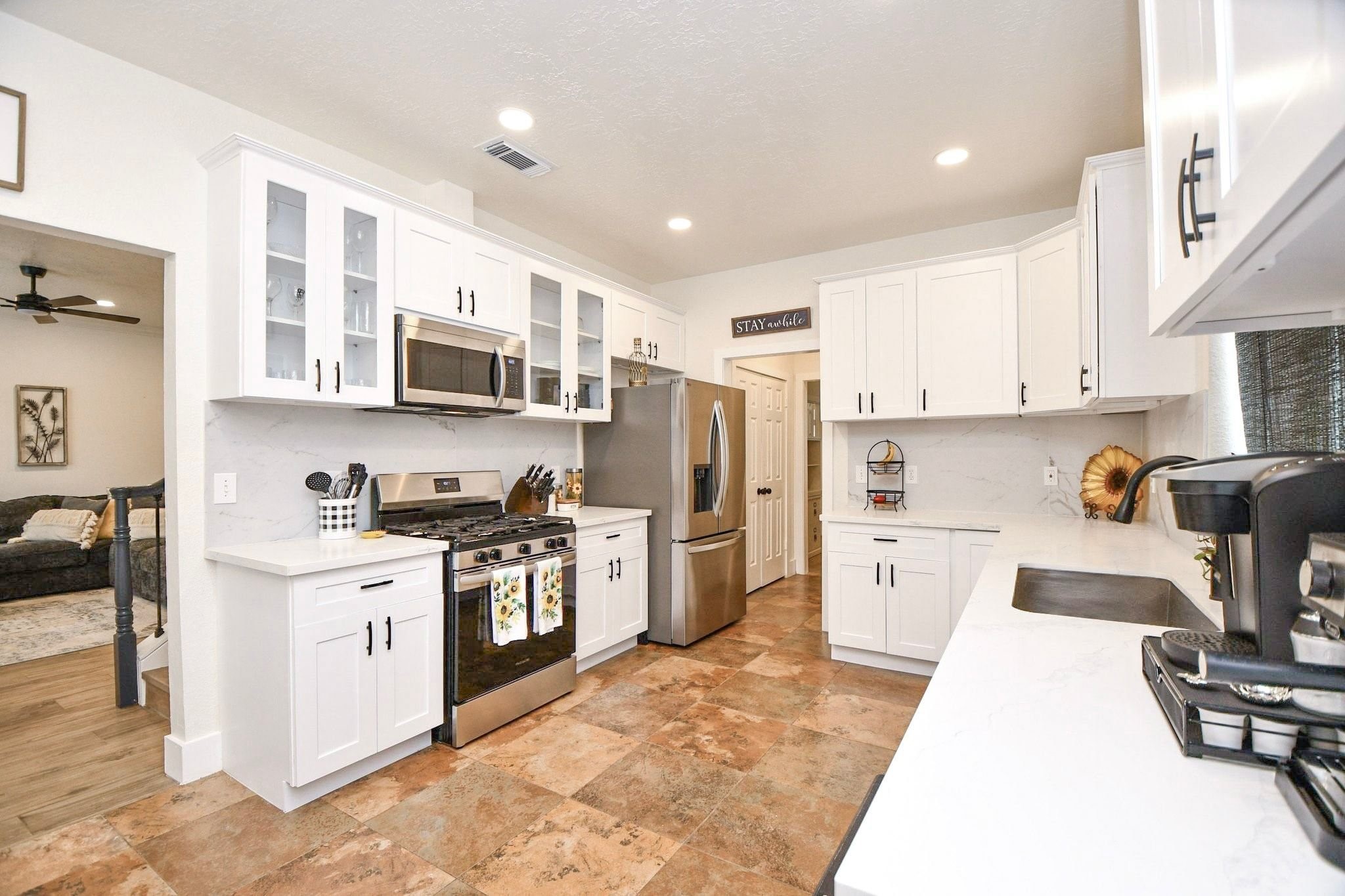 1120 Hidden Oaks Street, League City, TX 77573