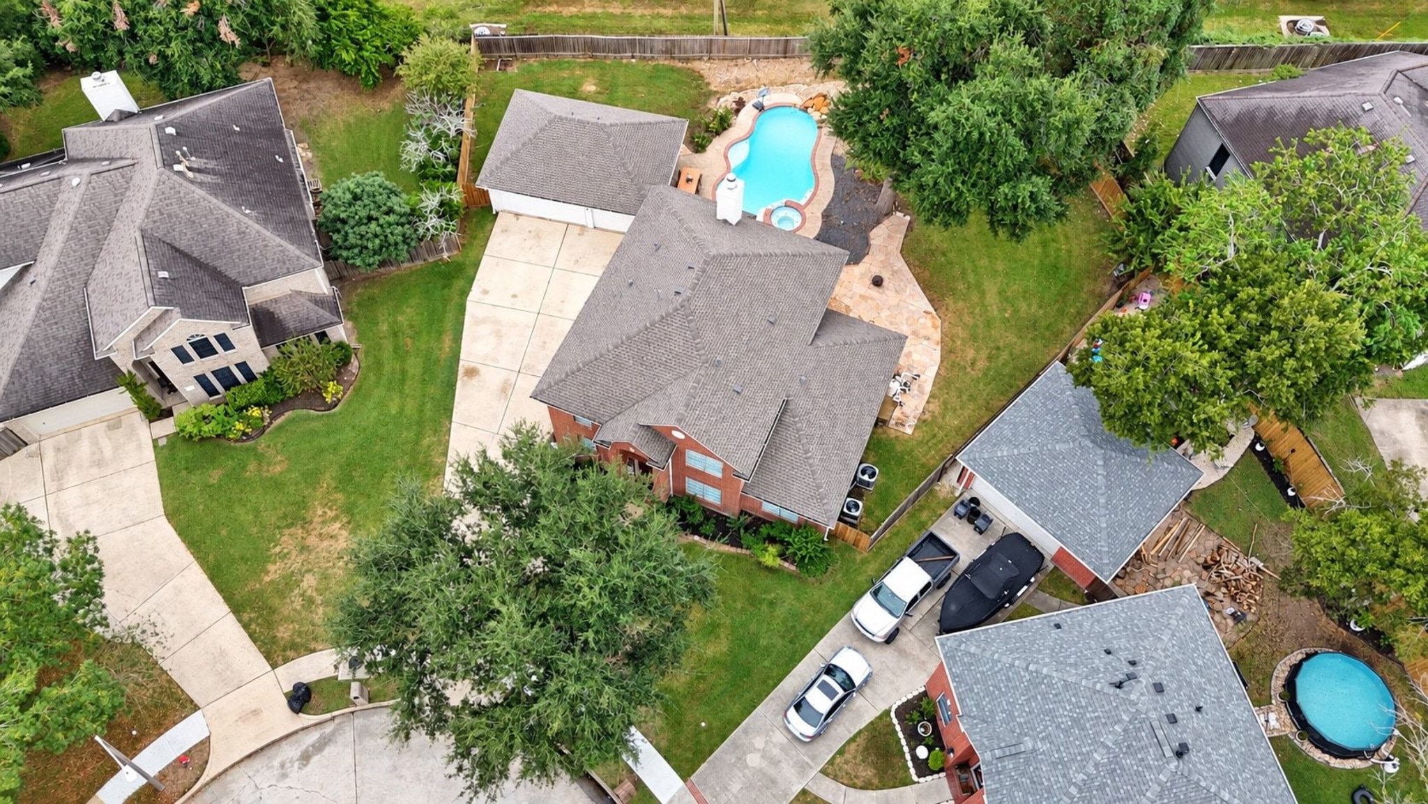 1120 Hidden Oaks Street, League City, TX 77573
