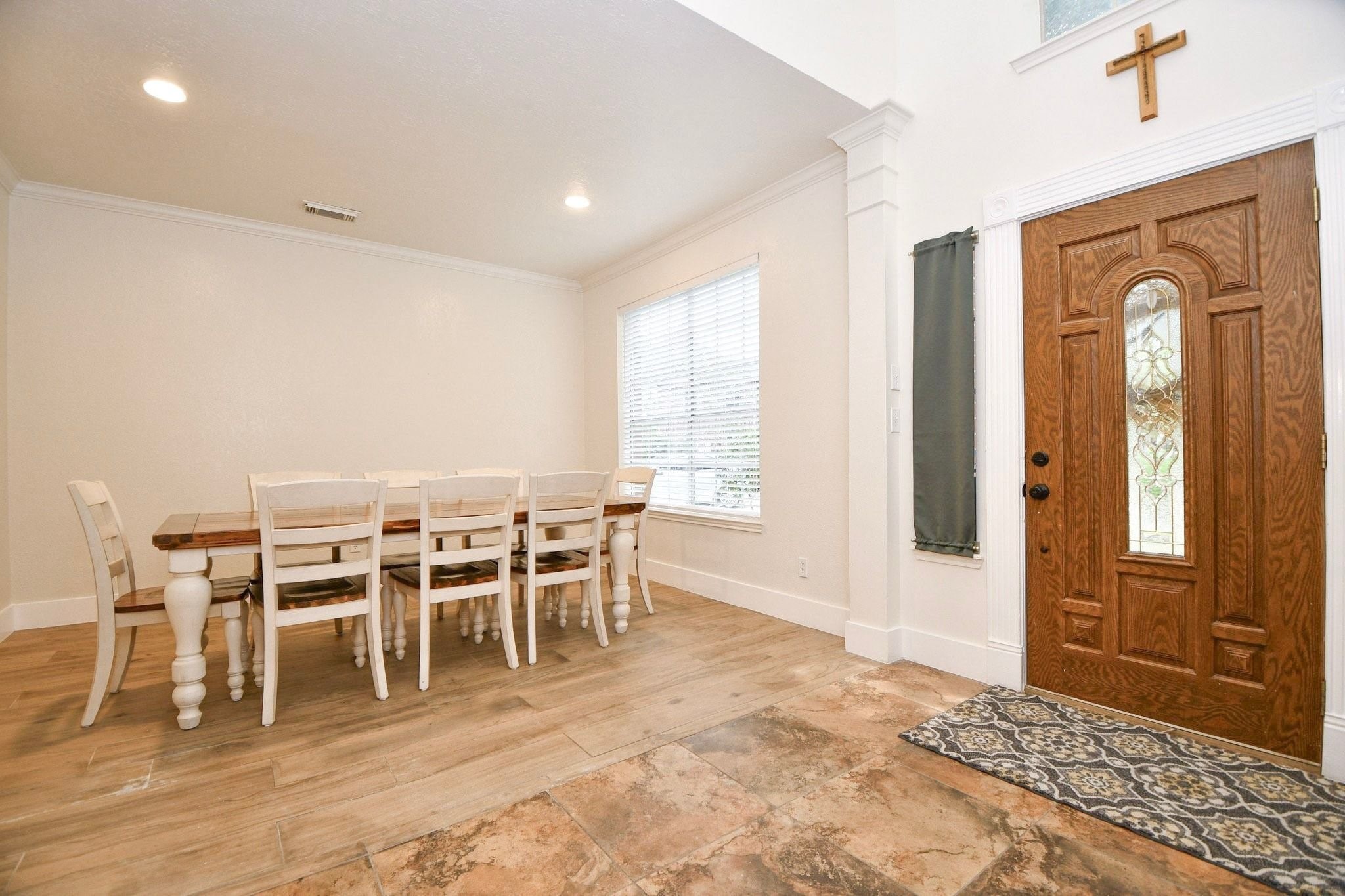 1120 Hidden Oaks Street, League City, TX 77573