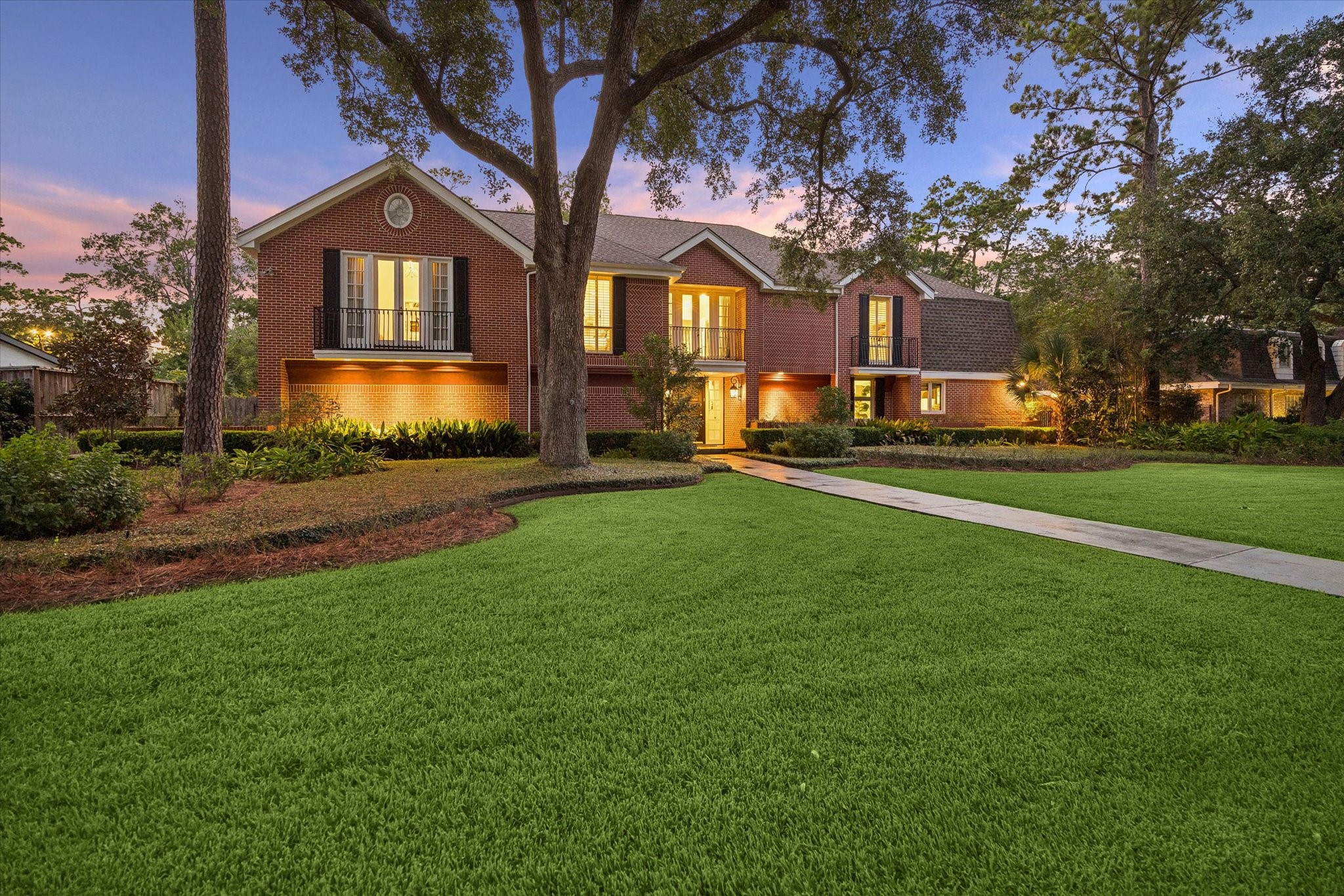 14 Stonegate Drive, Houston, TX 77024