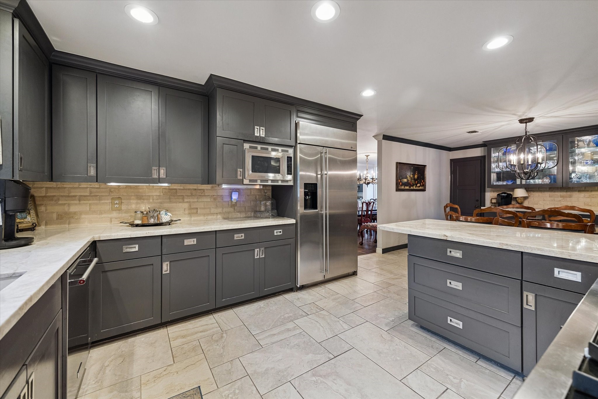 14 Stonegate Drive, Houston, TX 77024