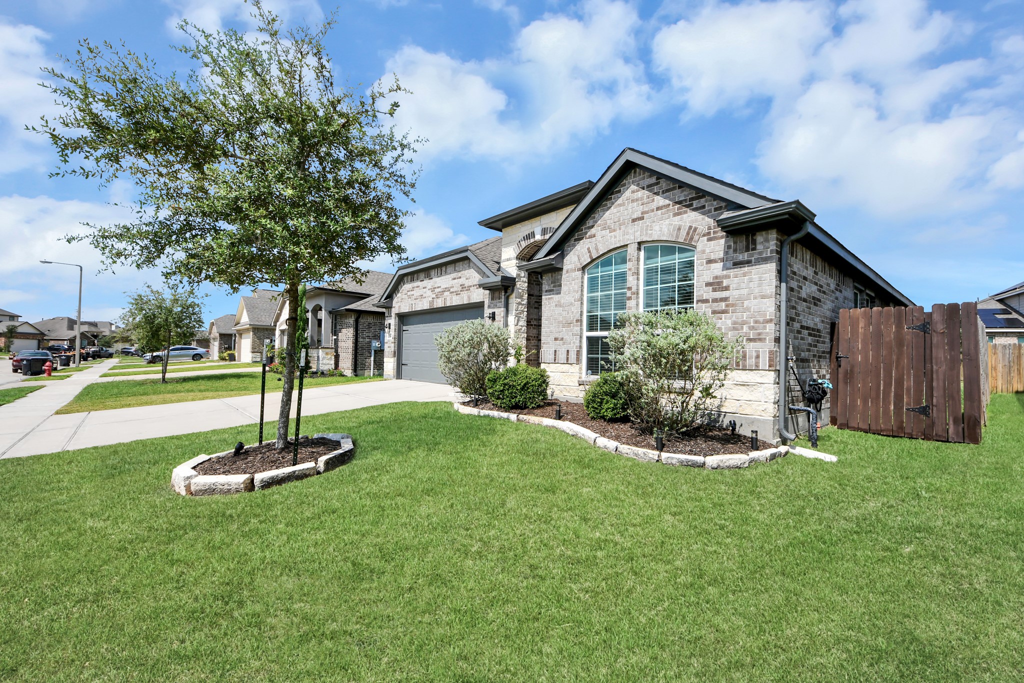5186 Dry Hollow Drive, Alvin, TX 77511