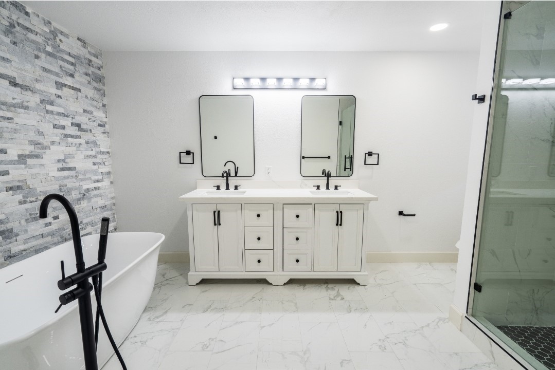 1402 Bayou Shore Drive, Galveston, TX 77551