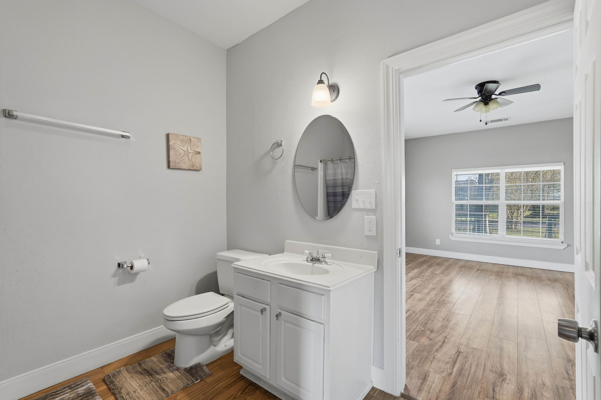 308 E Phillips Street, Conroe, TX 77301