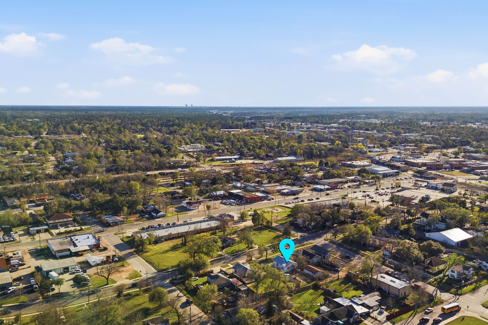 308 E Phillips Street, Conroe, TX 77301