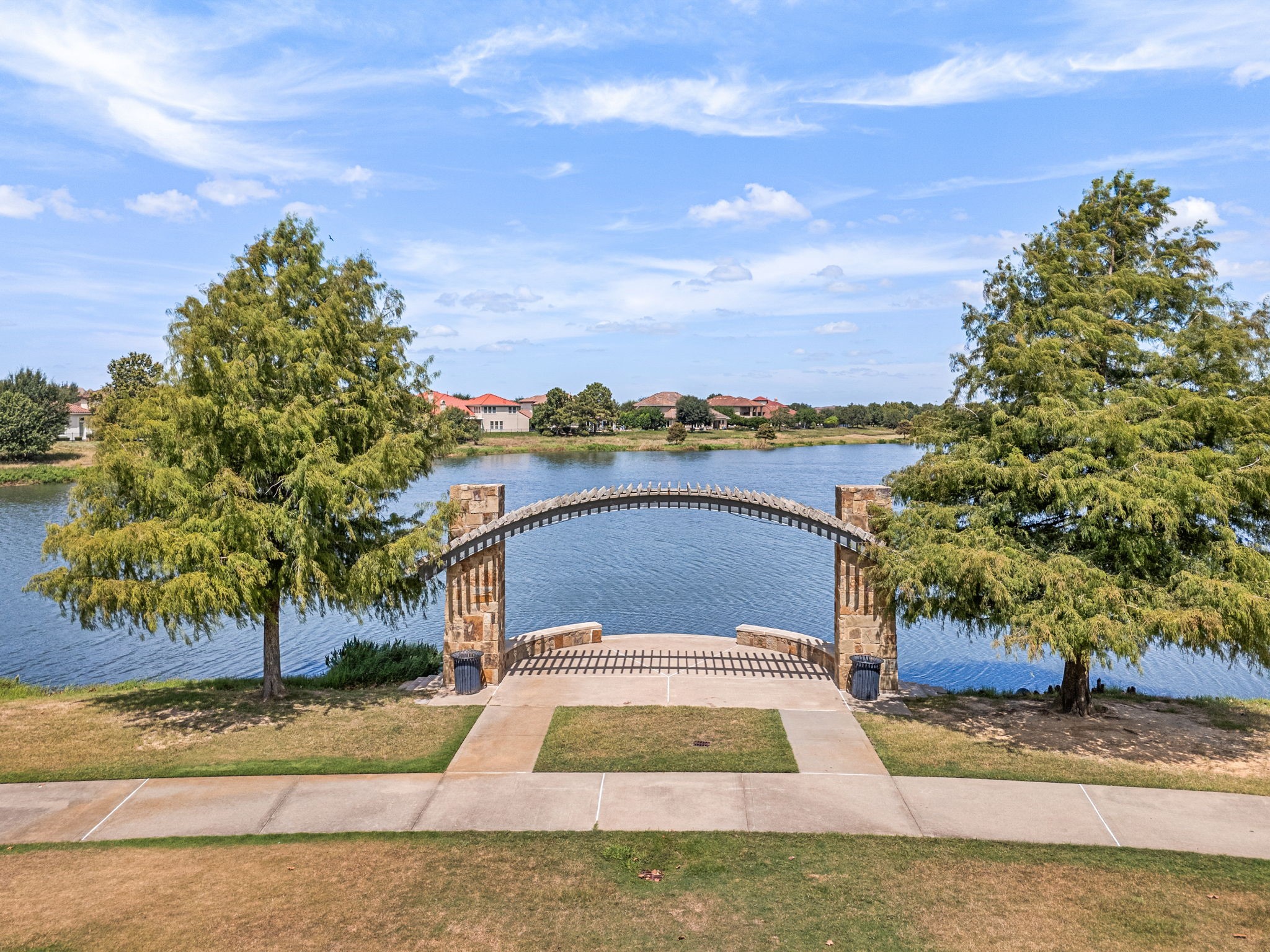 In Cross Creek Ranch in Fulshear, this stone-framed lakeside overlook offers a scenic place to pause along the waterfront. The communitys hundreds of acres of lakes also allow catch-and-release fishing and non-motorized boating, including kayaks and paddle boats.