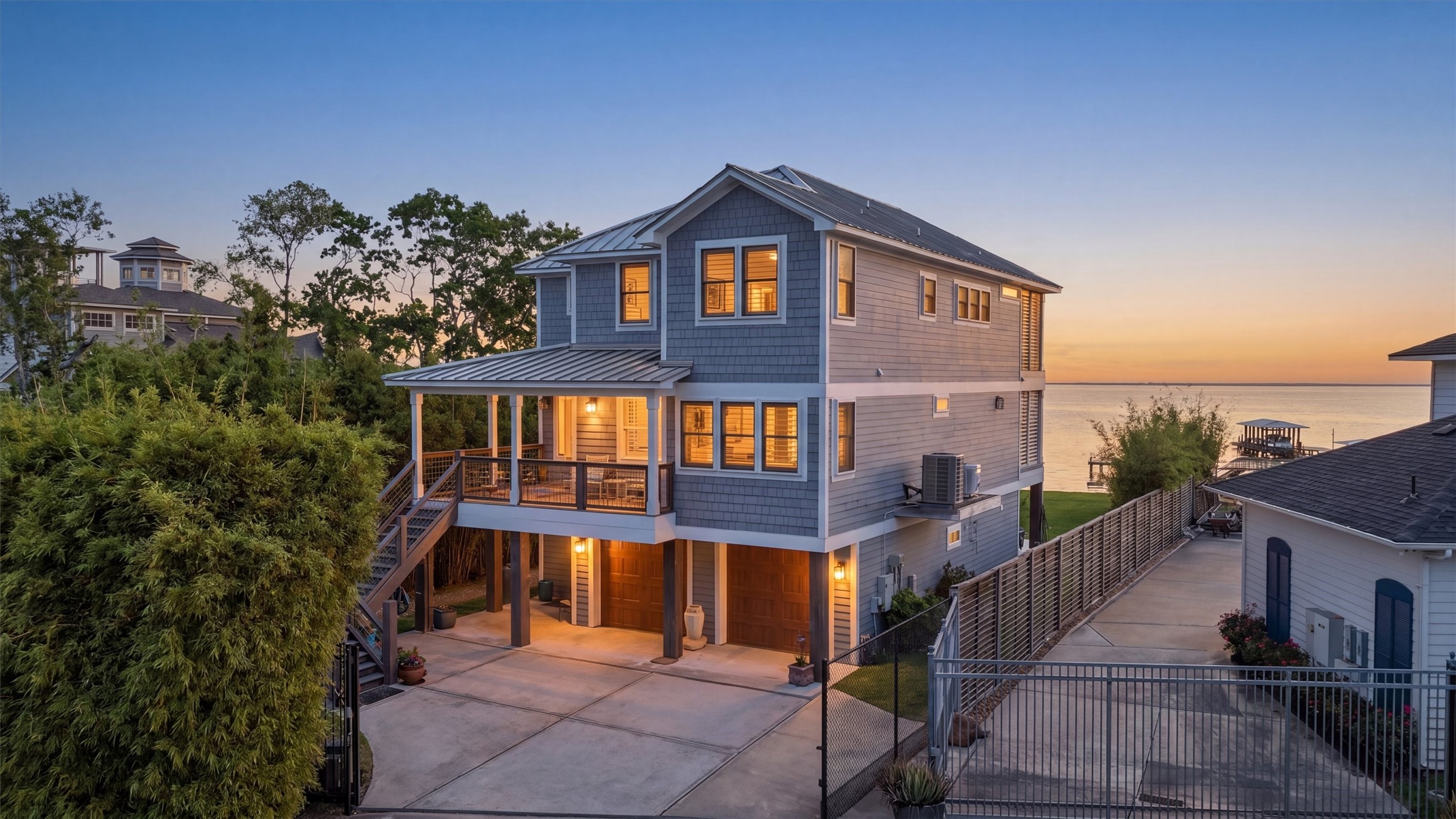 4019 Bayshore Dr