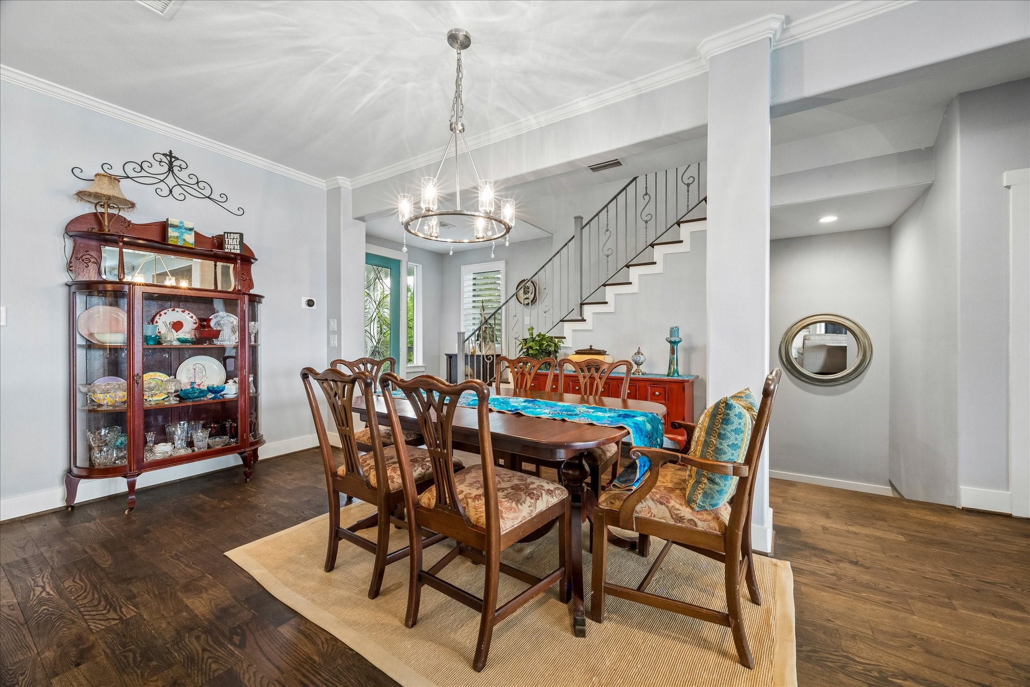 Dining area open to kitchen