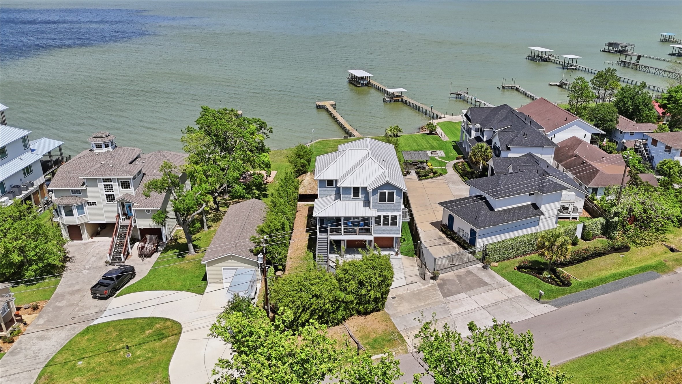 4019 Bayshore Drive Drive, Bacliff, TX 77518