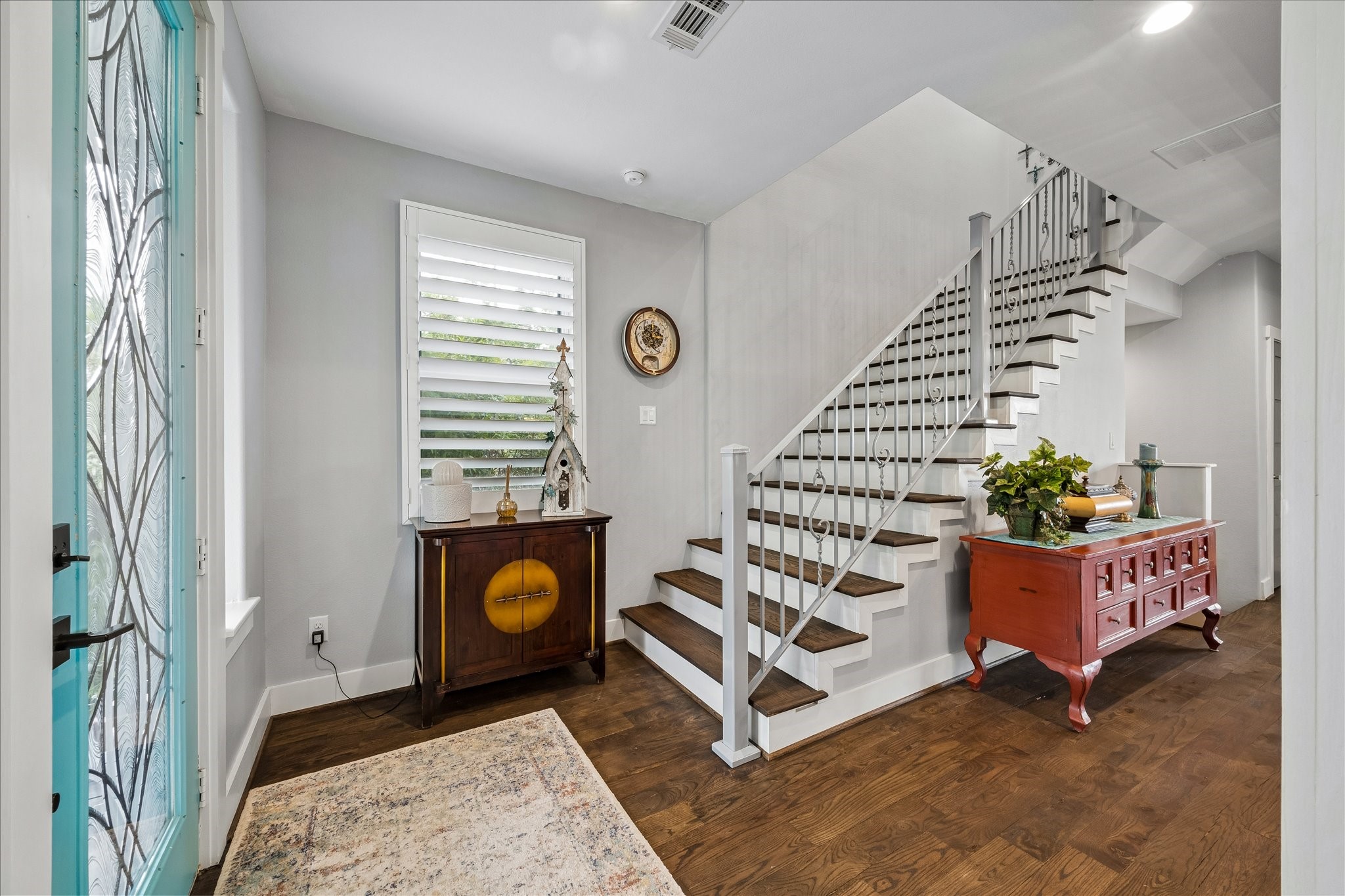 Main floor entry 2nd level