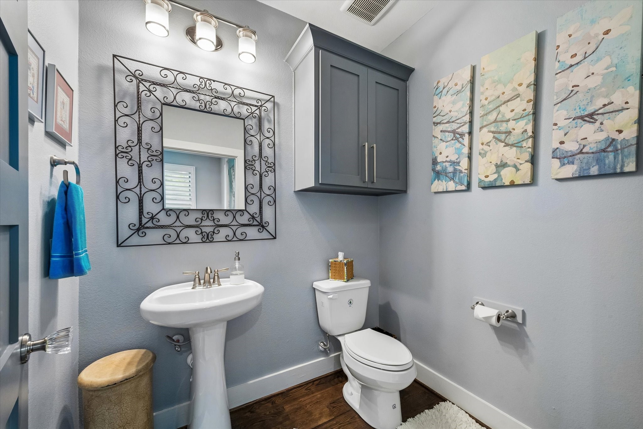Powder room main level