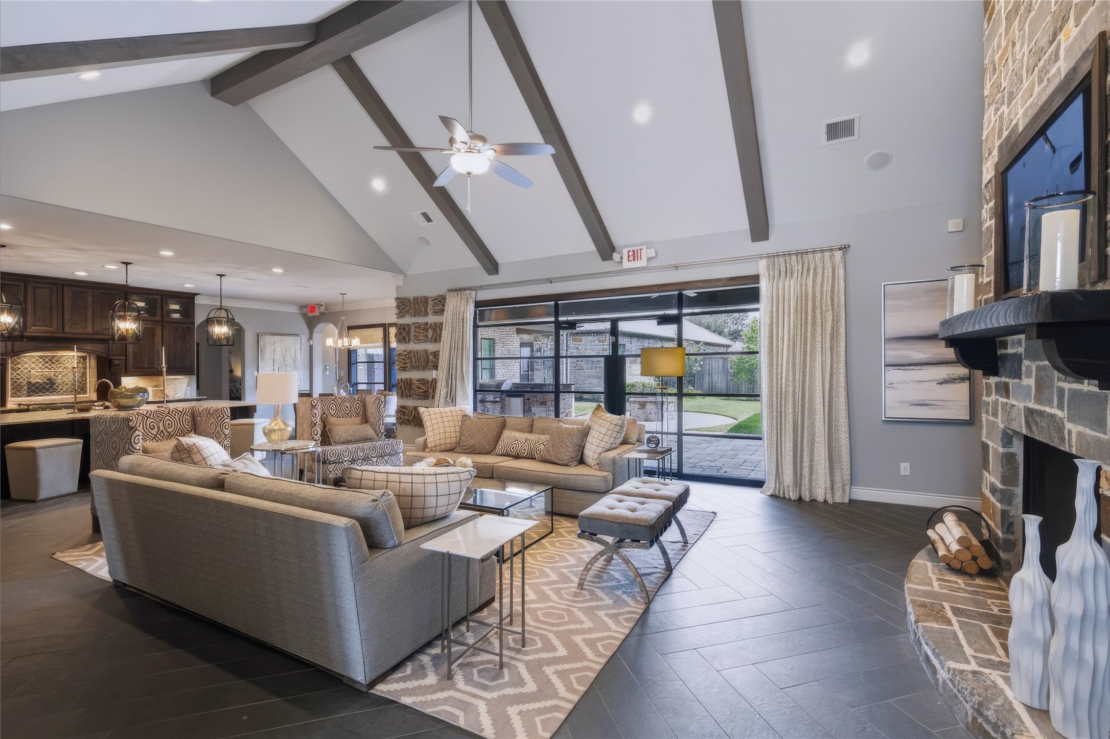 32400 SH 249, Pinehurst, TX 77362