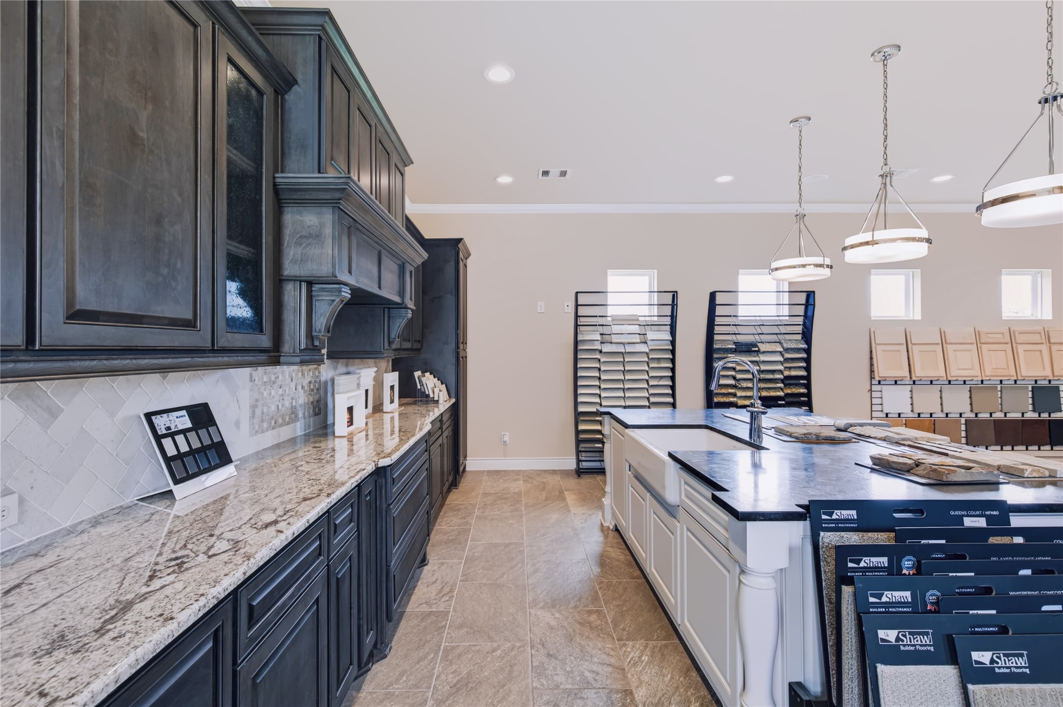 32400 SH 249, Pinehurst, TX 77362