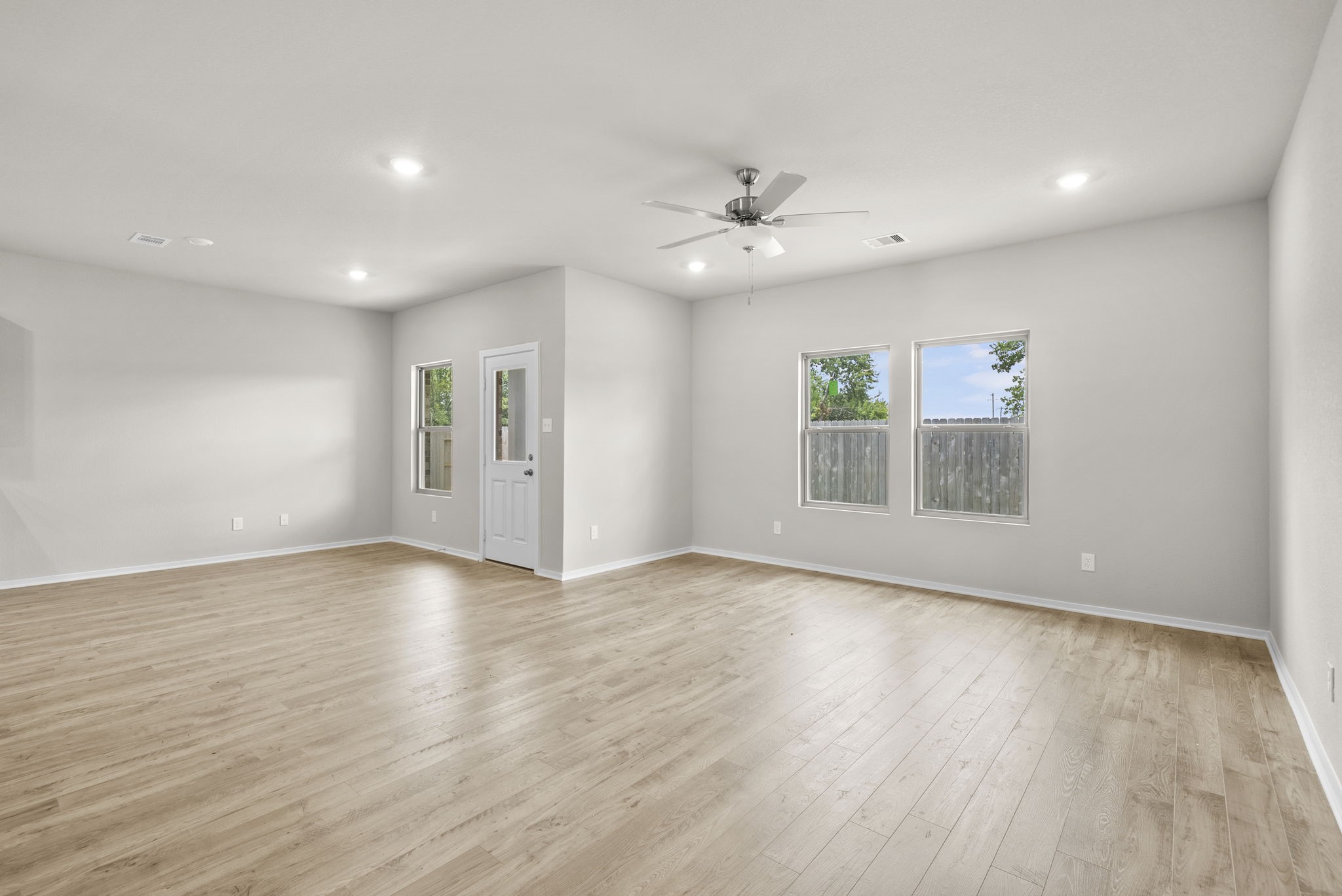2784 Portugal Laurel Drive, Alvin, TX 77511 2784 Portugal Laurel Drive, Alvin, TX 77511