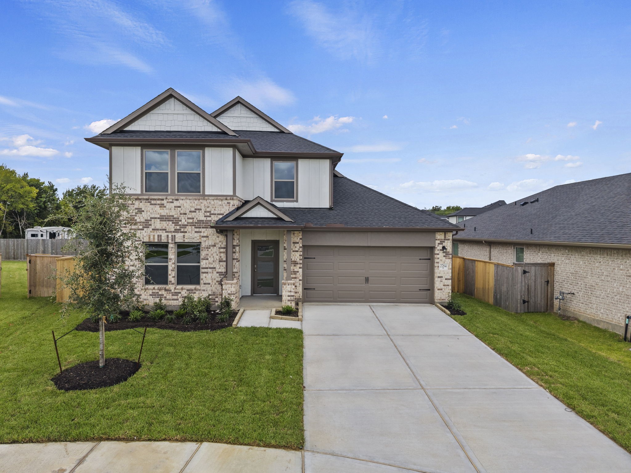 2784 Portugal Laurel Drive, Alvin, TX 77511