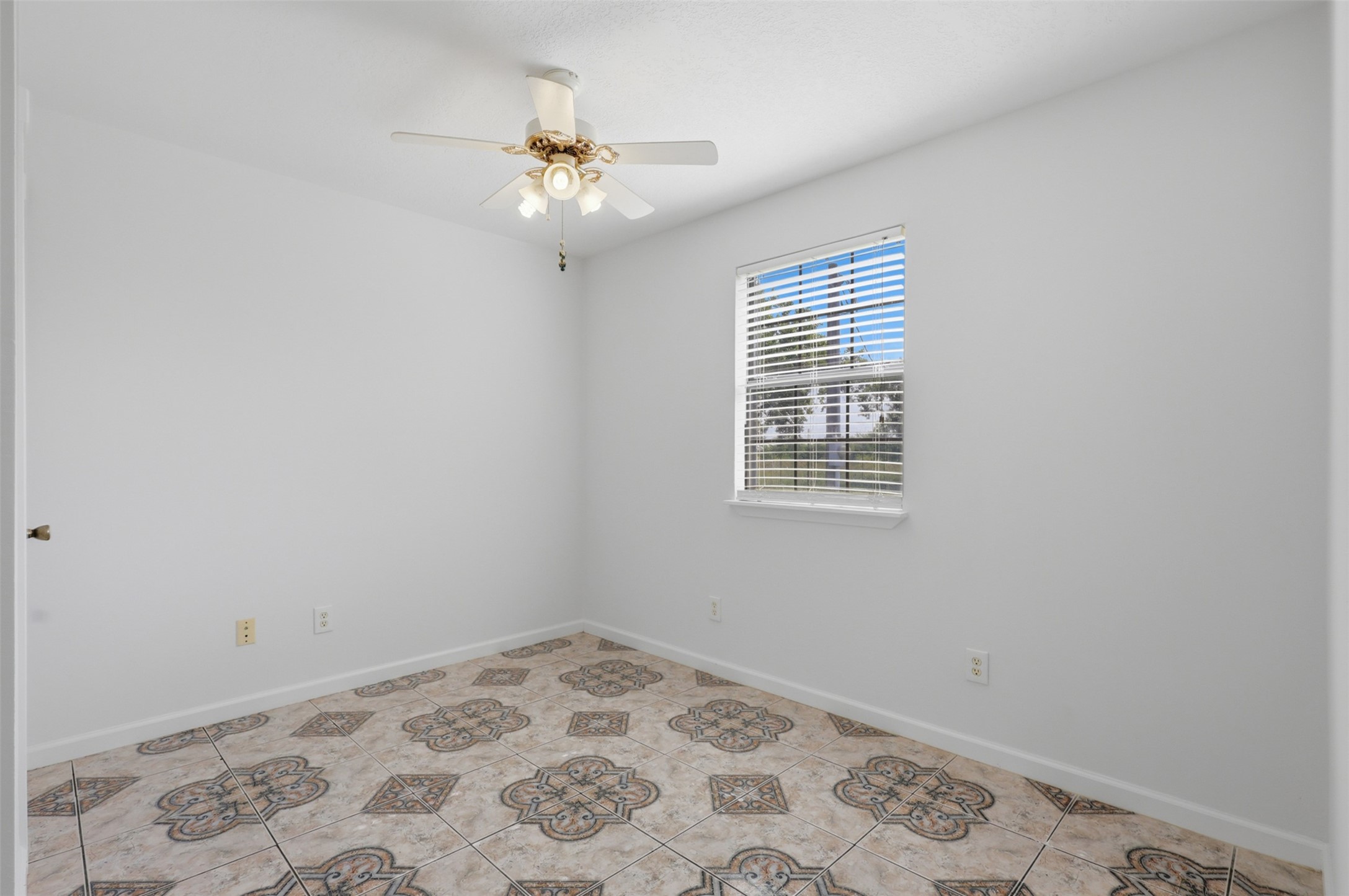 3834 Quail Hollow Drive, Brookshire, TX 77423
