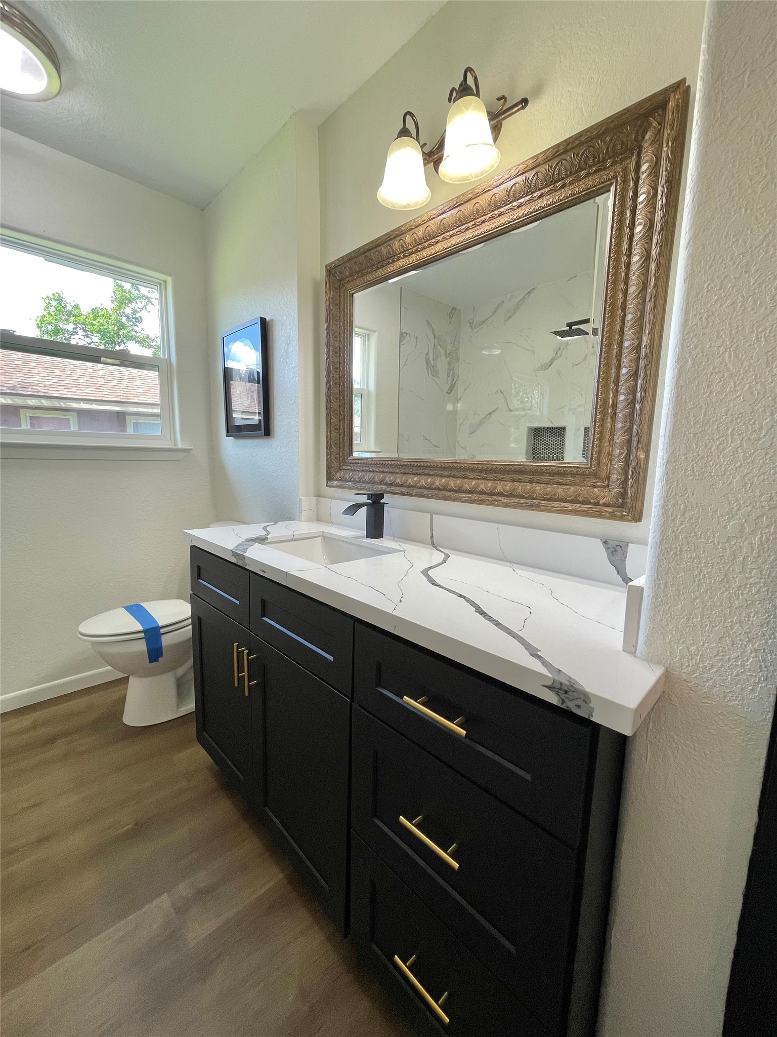 417 Jasmine Street, Lake Jackson, TX 77566