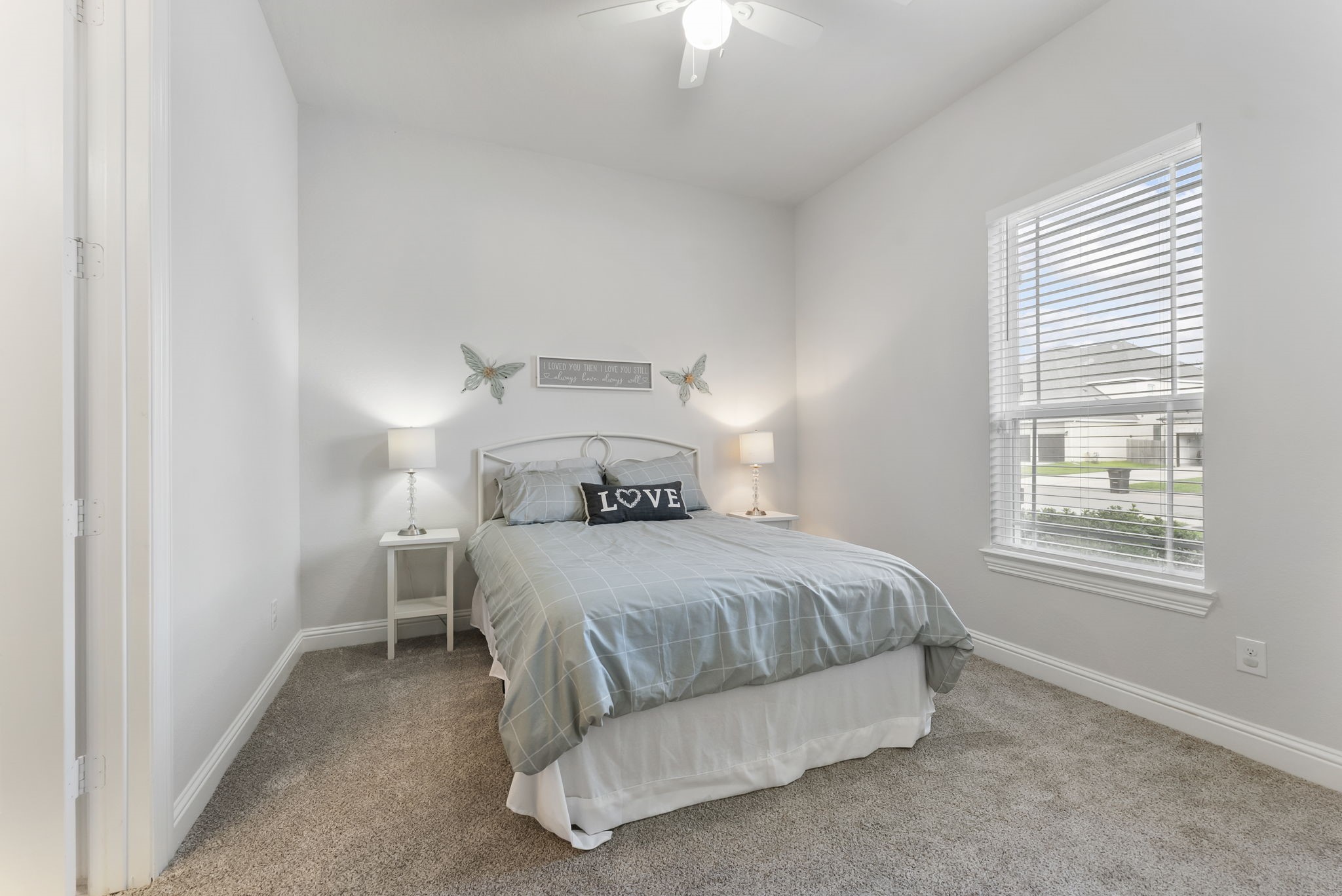 Secondary bedroom