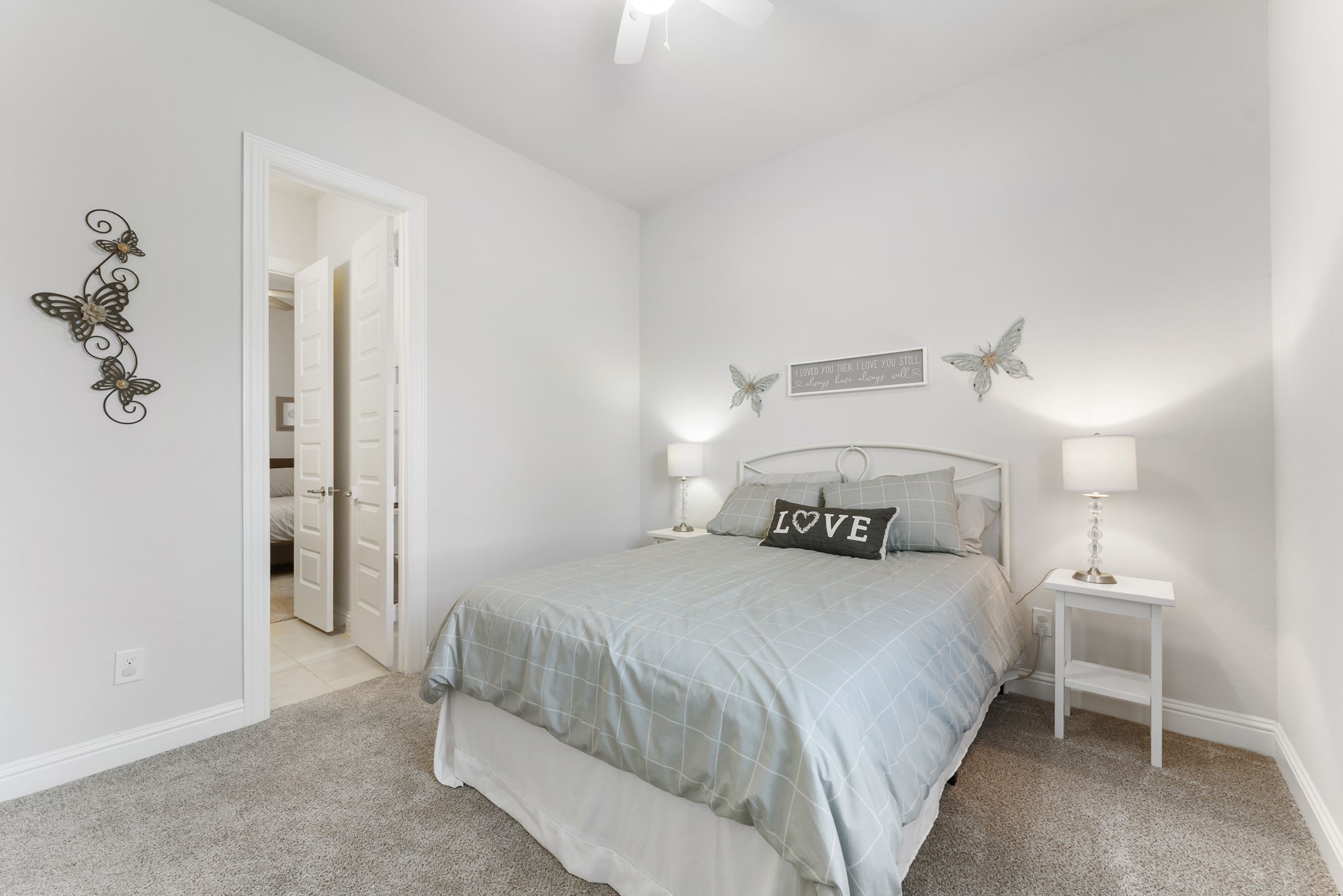 Secondary bedroom
