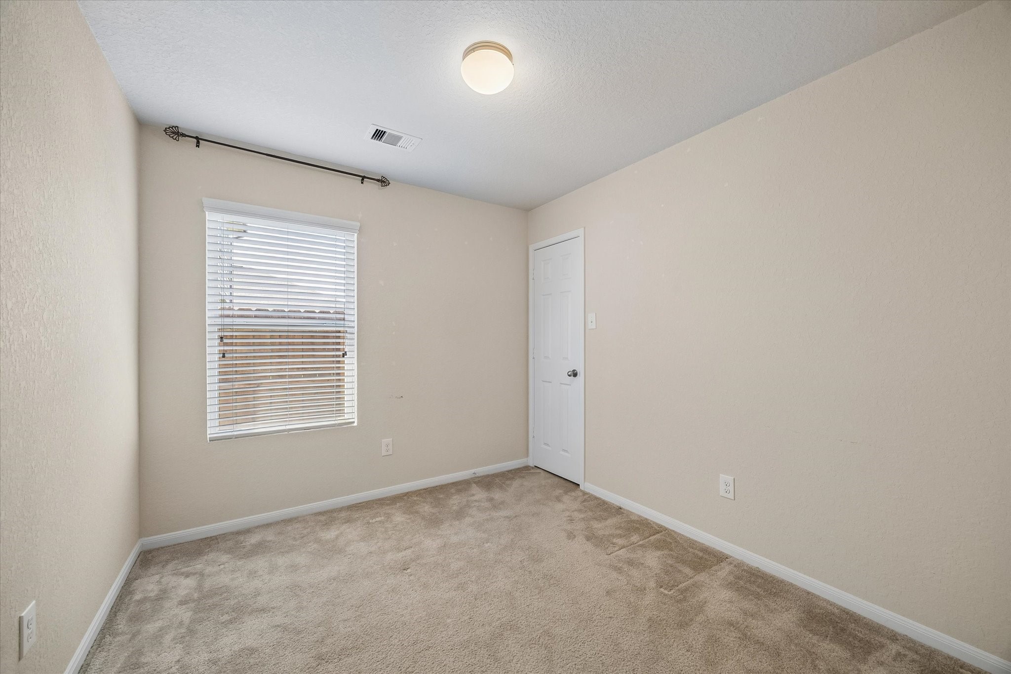15643 Sheldon Ridge Way, Houston, TX 77044