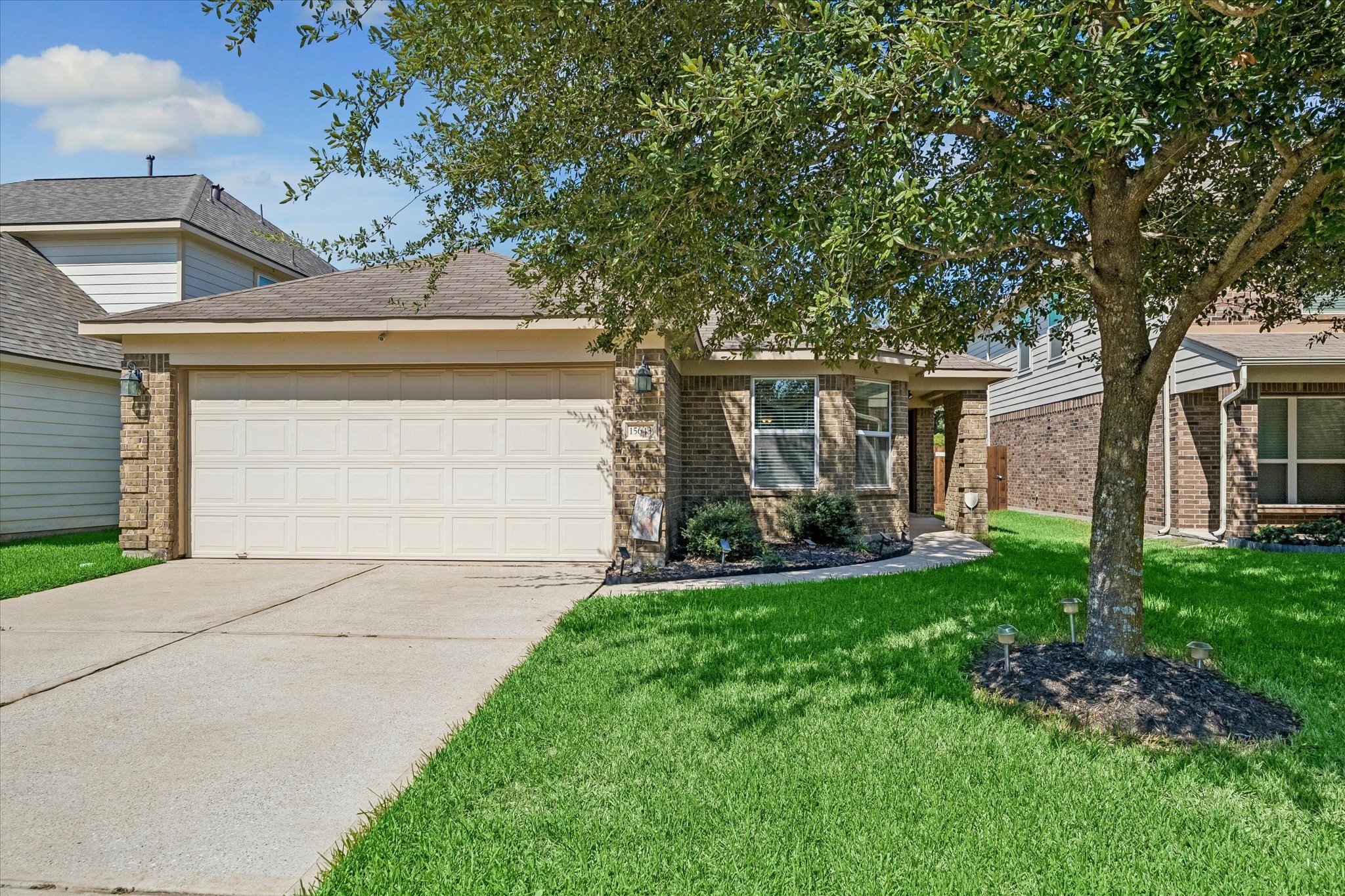 15643 Sheldon Ridge Way, Houston, TX 77044
