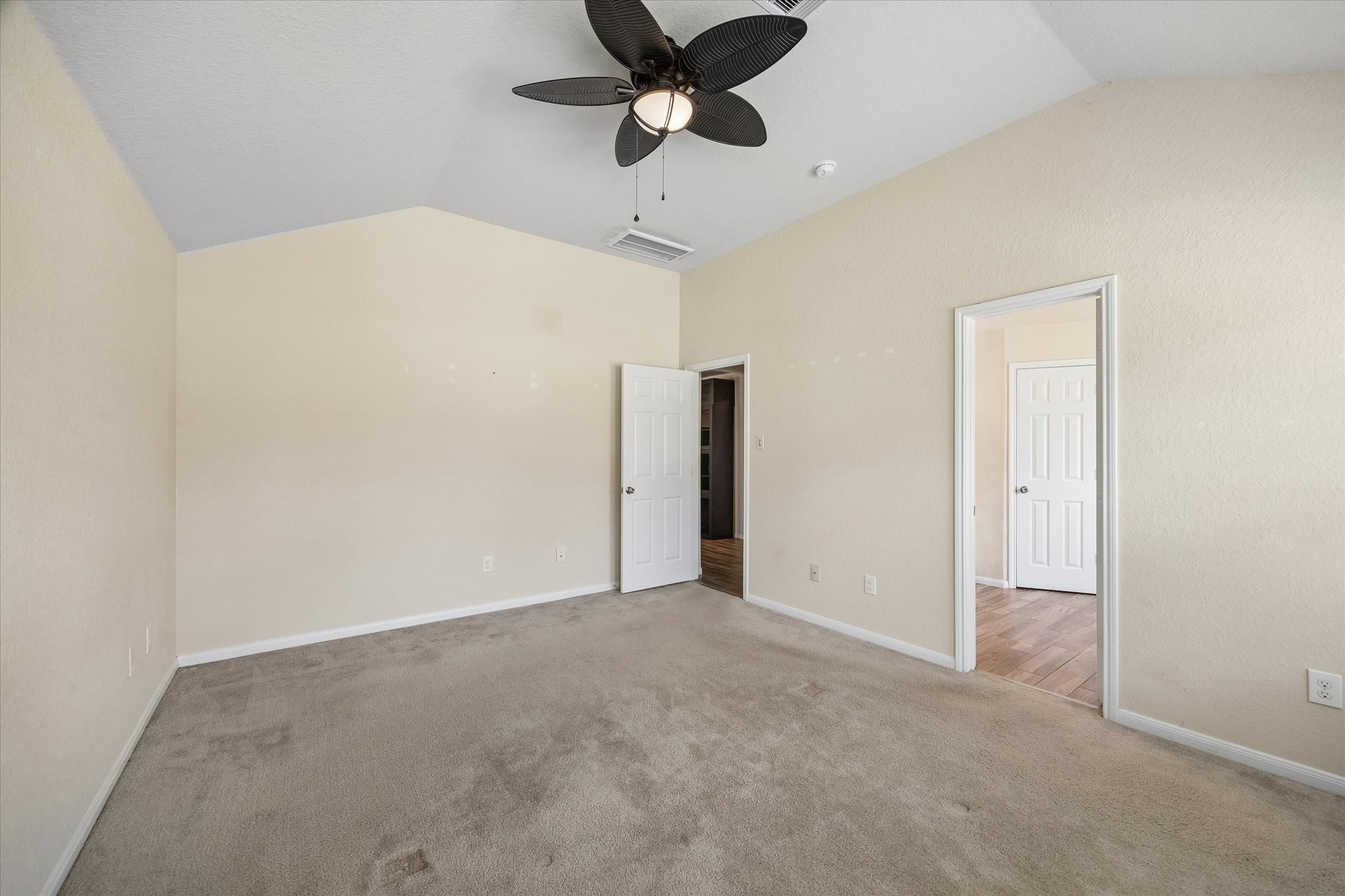 15643 Sheldon Ridge Way, Houston, TX 77044