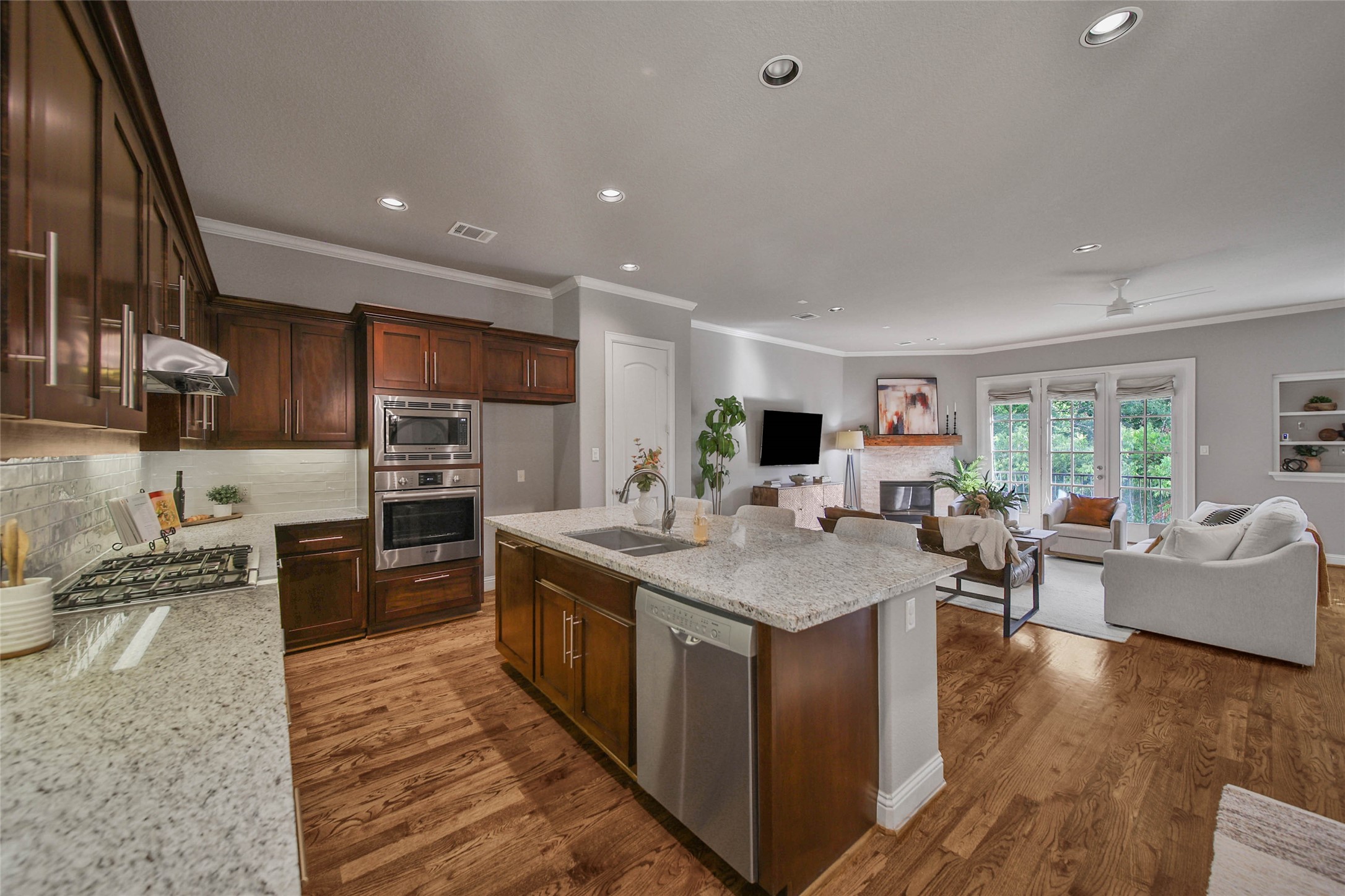 2401 Cohn Street, Houston, TX 77007