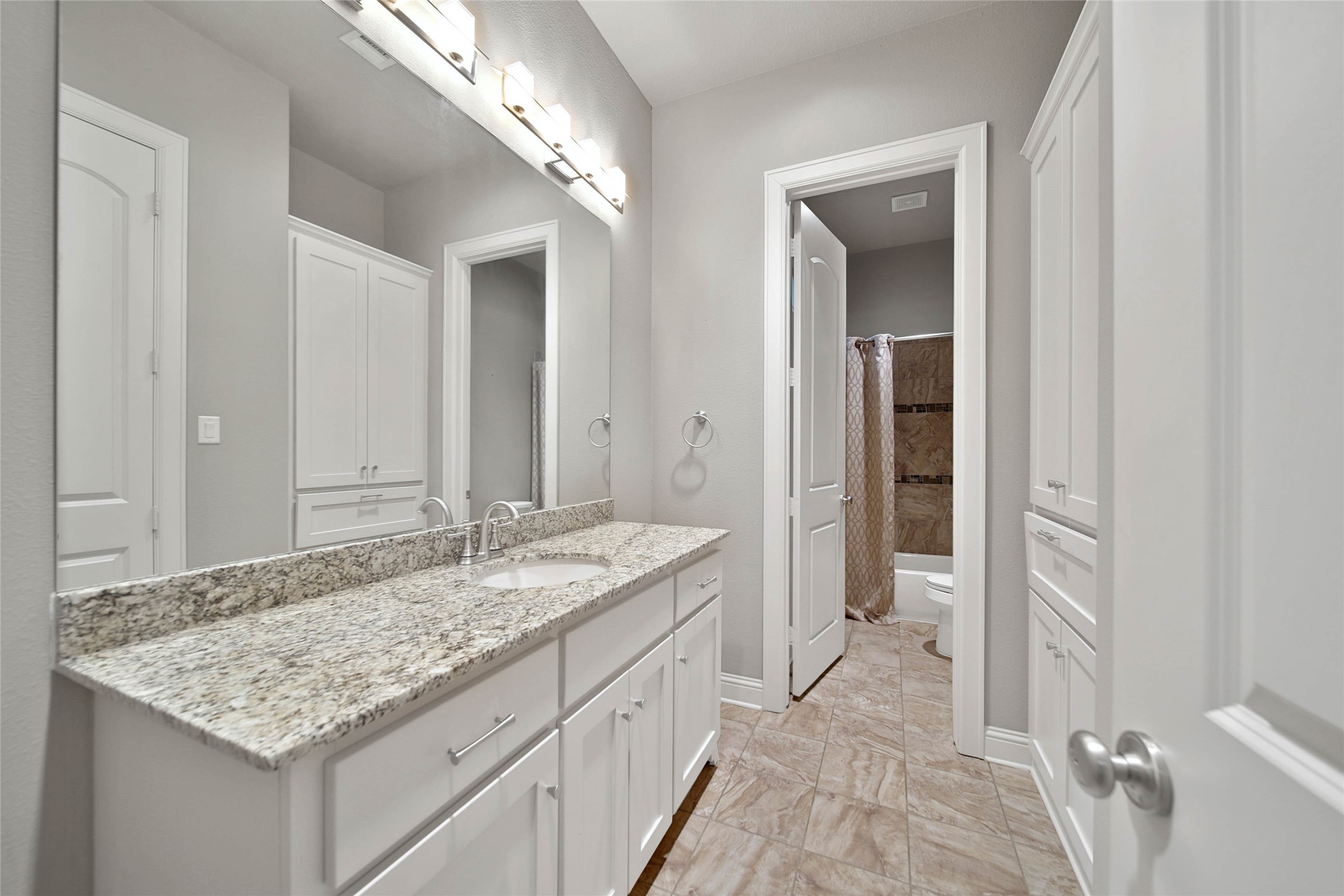 First floor en-suite