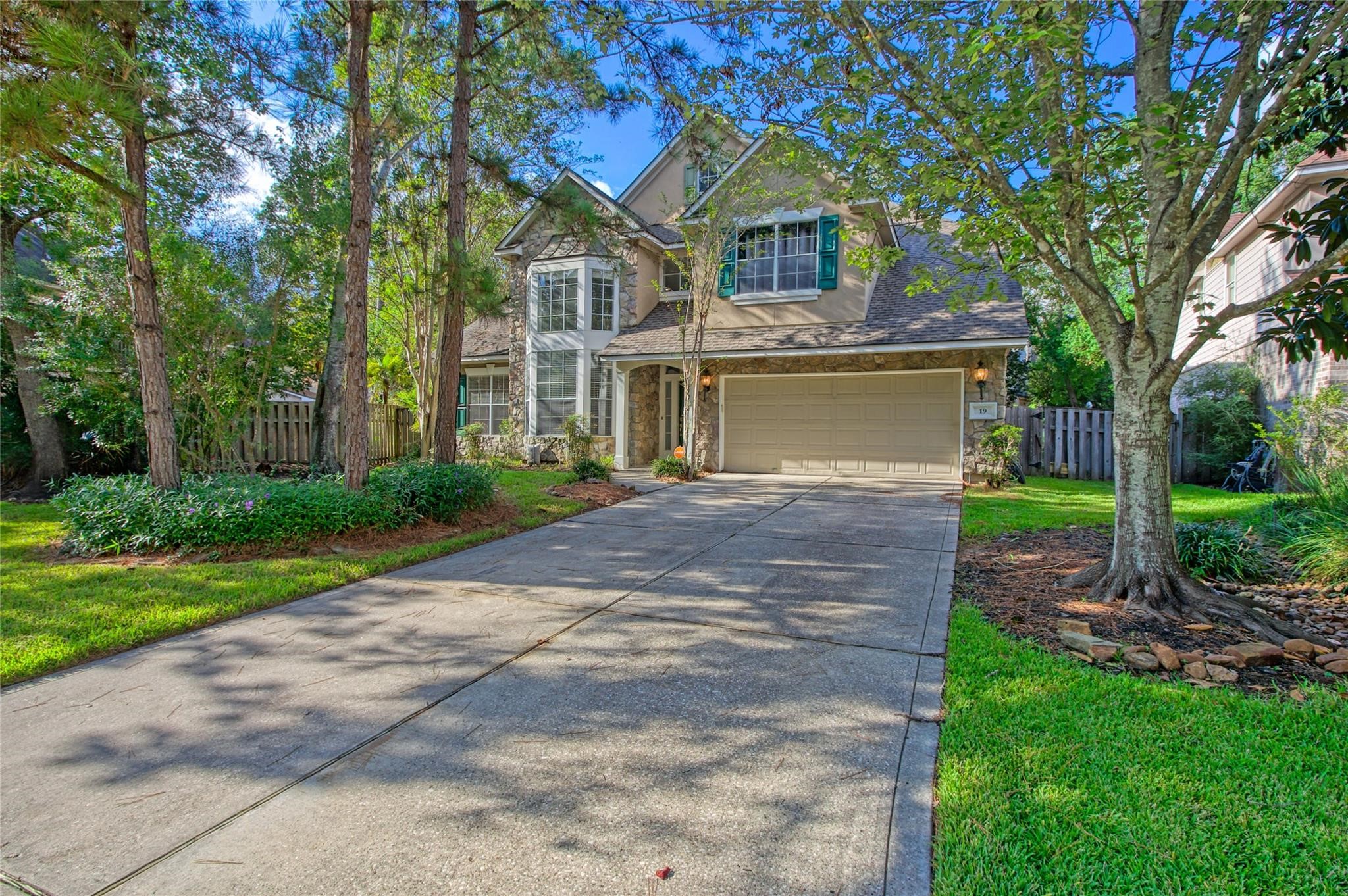 19 E Sundance Circle, The Woodlands, TX 77382 19 E Sundance Circle, The Woodlands, TX 77382