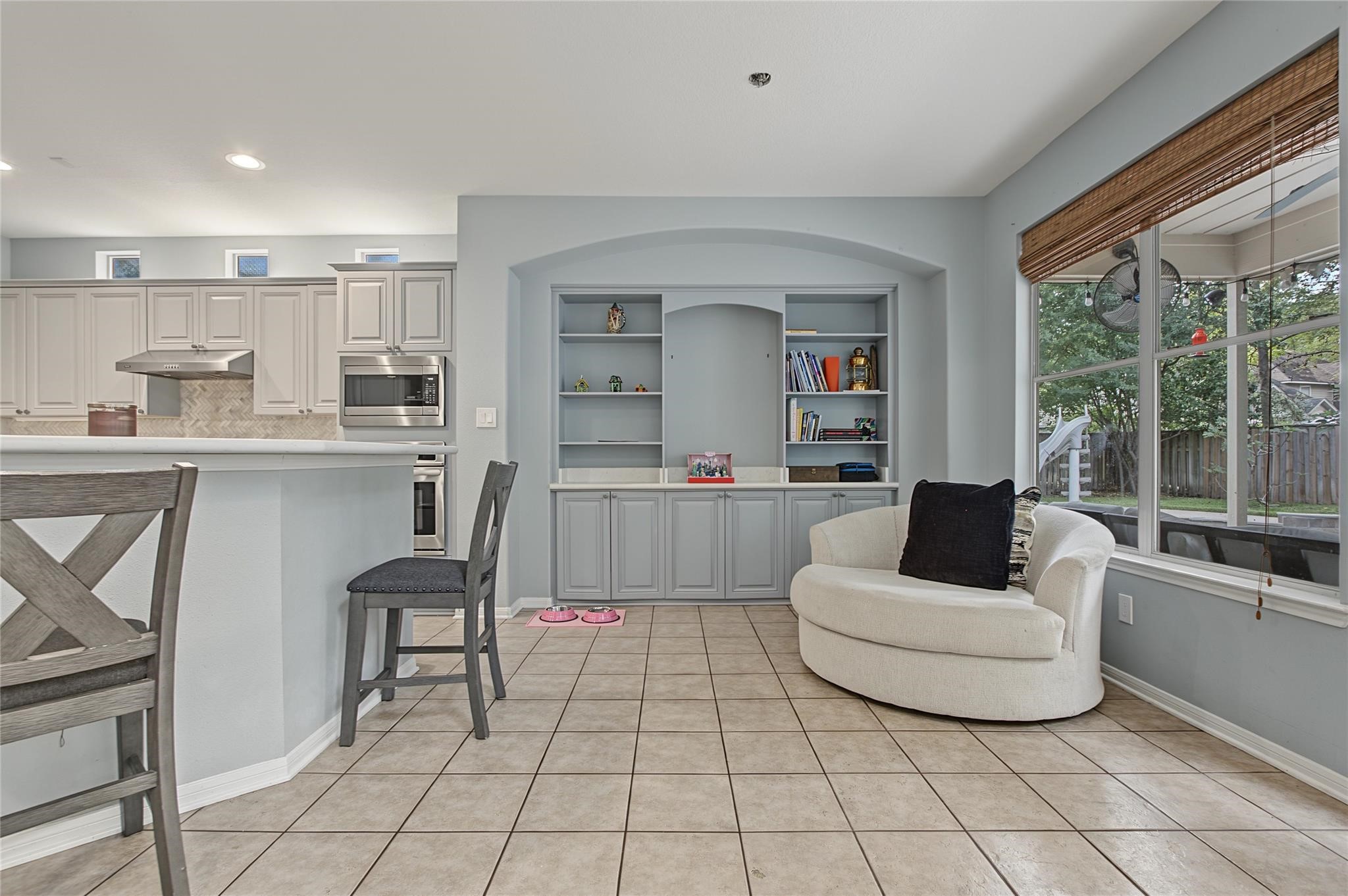 19 E Sundance Circle, The Woodlands, TX 77382