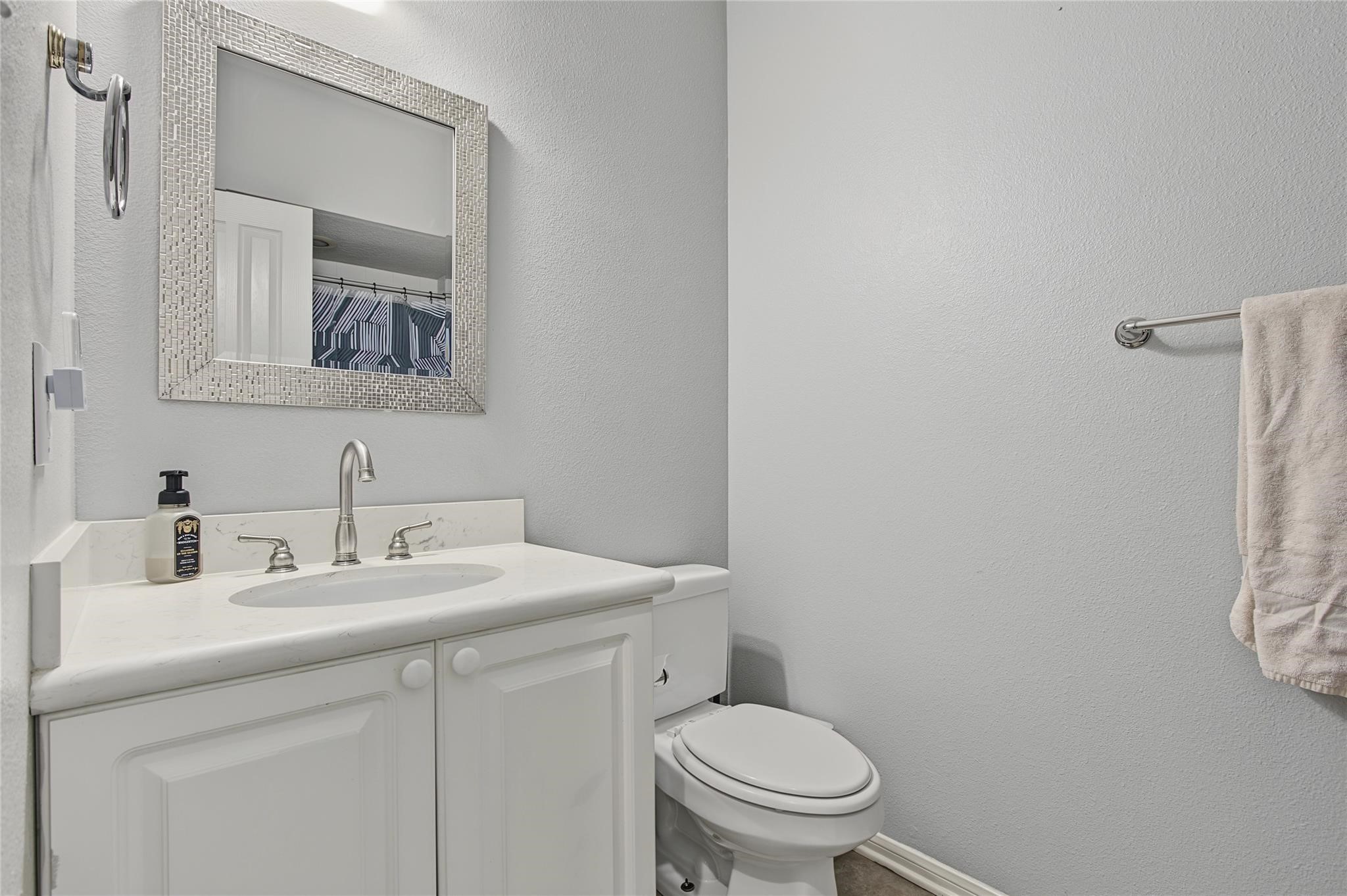 19 E Sundance Circle, The Woodlands, TX 77382