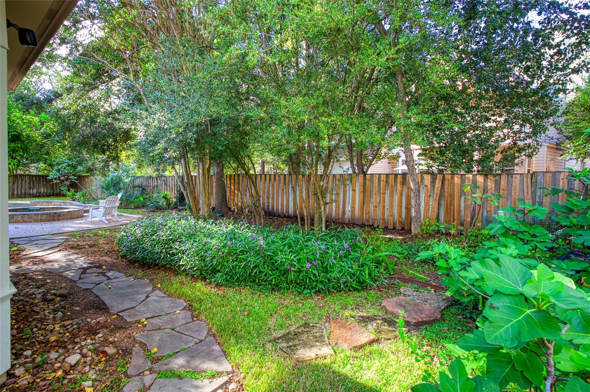 19 E Sundance Circle, The Woodlands, TX 77382