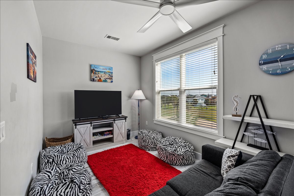 2nd Floor Extra Room