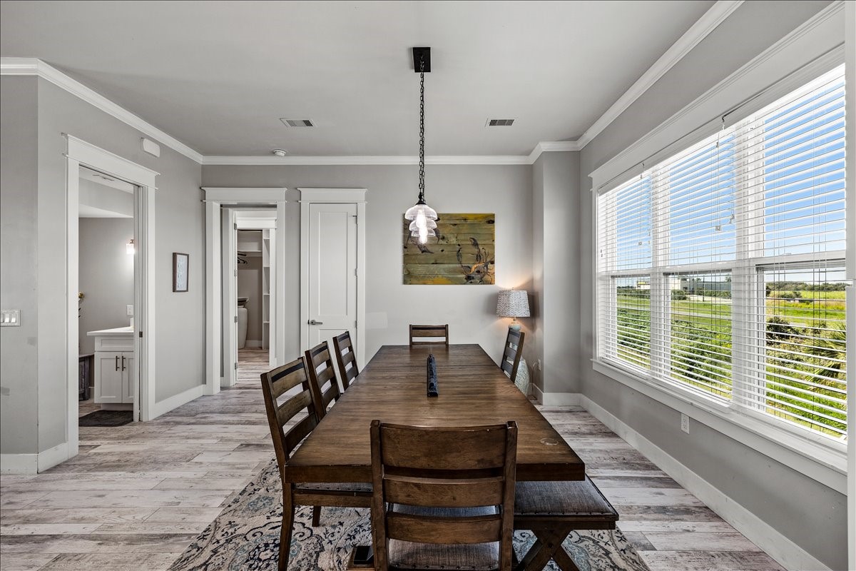 Dining Room (1)
