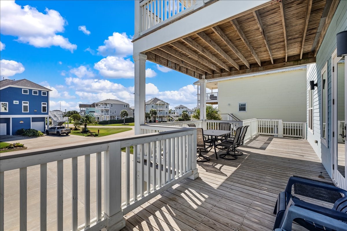First floor balcony (3)