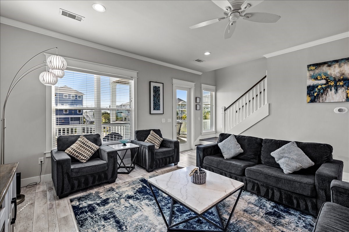 Living Room (3)