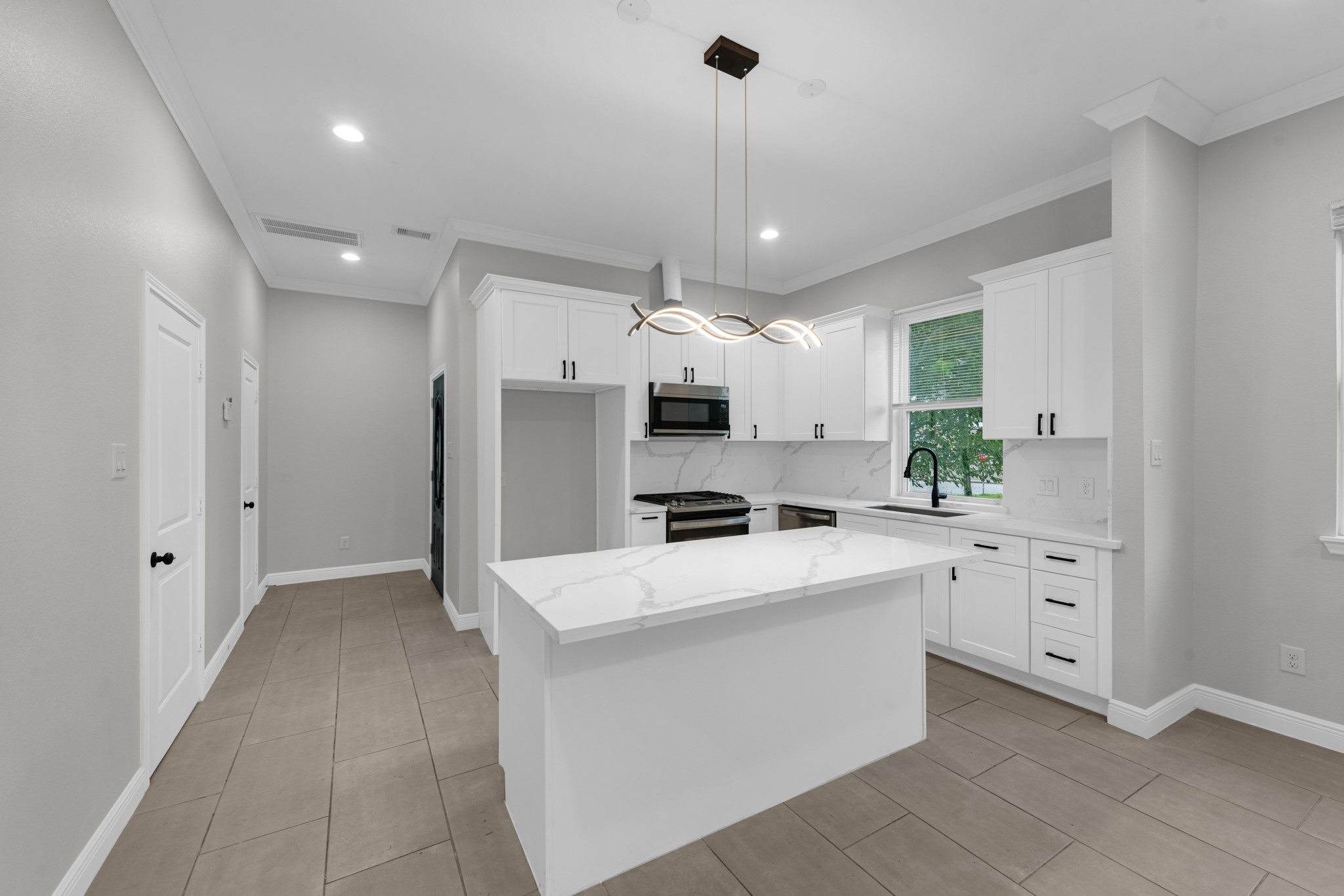 5020 Sayers Street, #A, Houston, TX 77026 5020 Sayers Street, #A, Houston, TX 77026