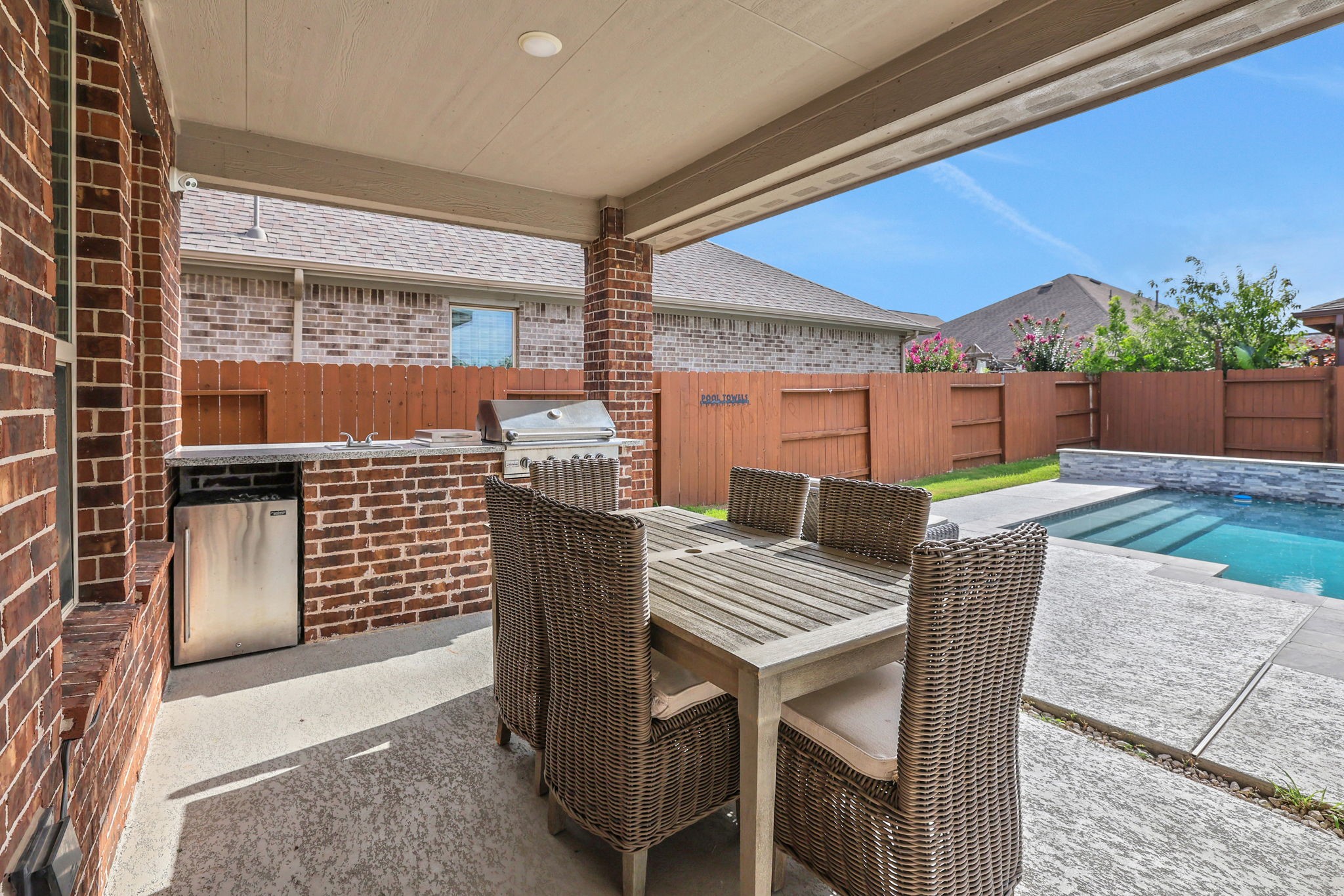 Covered patio with outdoor kitchen