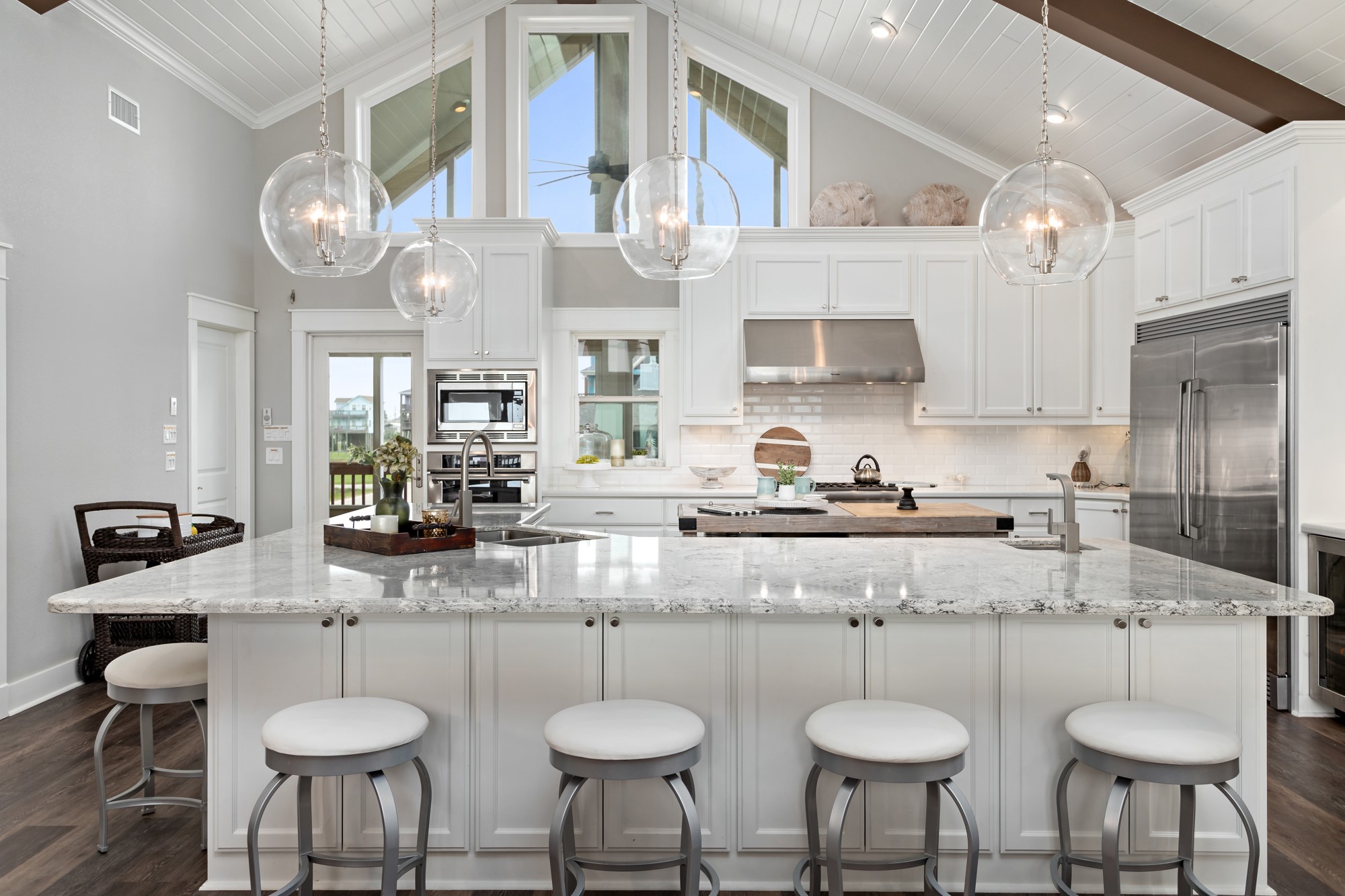 2130 Gulf, Crystal Beach, TX 77650