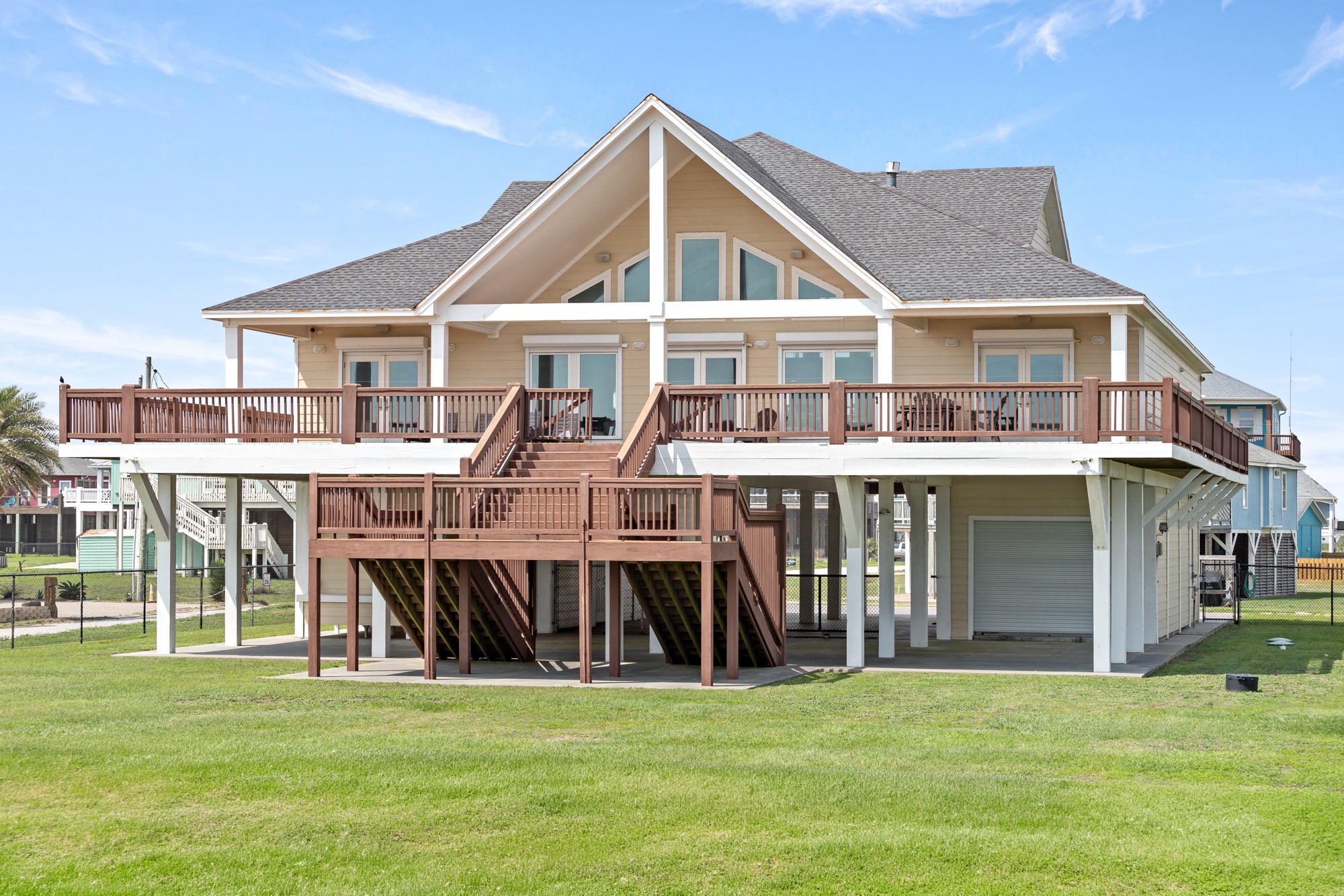 2130 Gulf, Crystal Beach, TX 77650 2130 Gulf, Crystal Beach, TX 77650