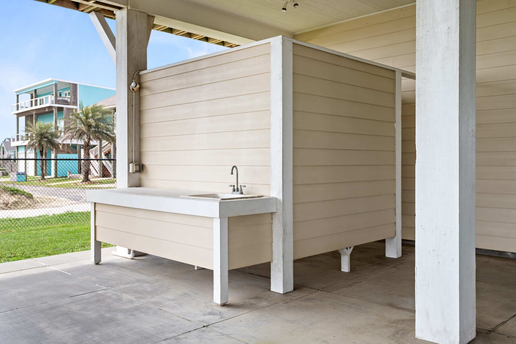 2130 Gulf, Crystal Beach, TX 77650