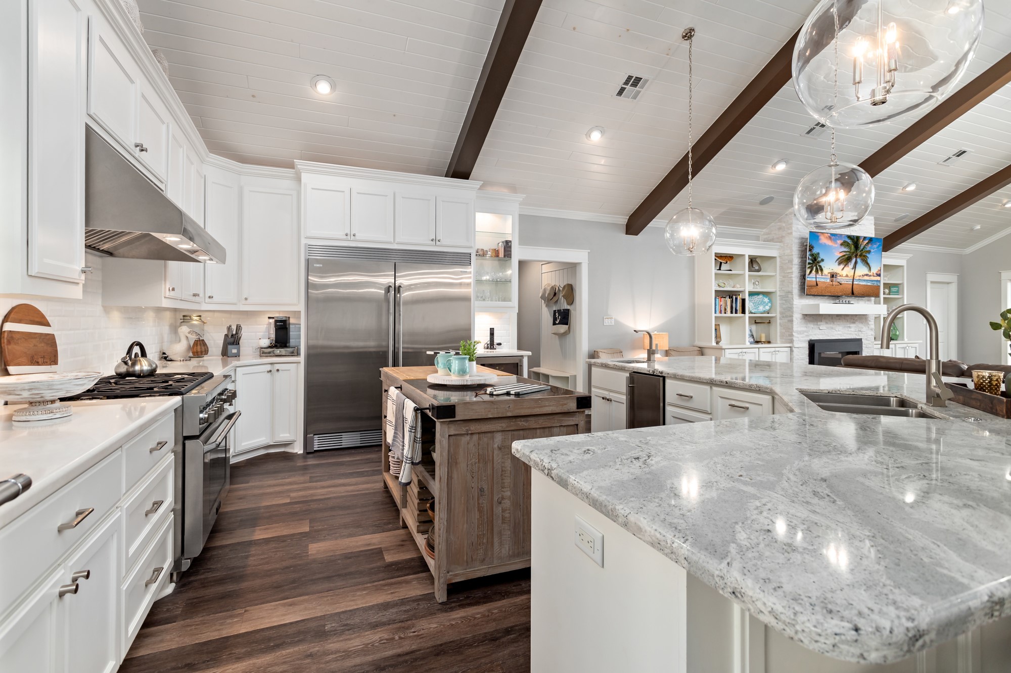 2130 Gulf, Crystal Beach, TX 77650