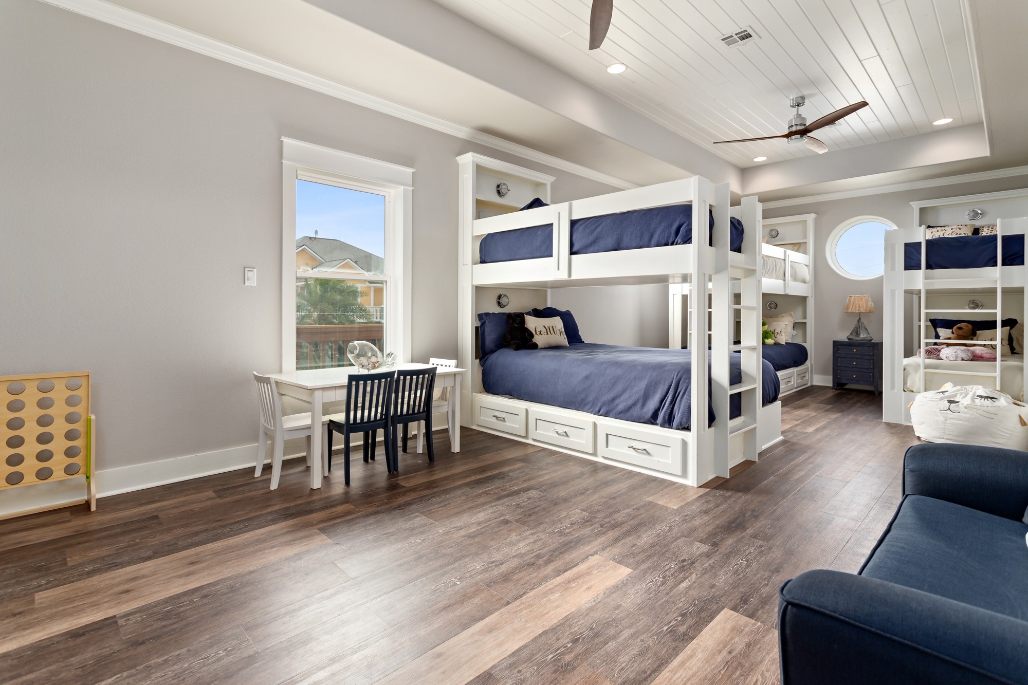 2130 Gulf, Crystal Beach, TX 77650