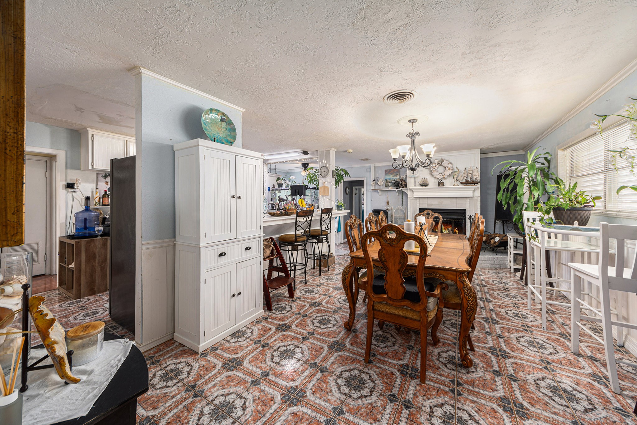 6503 Sharon Lane, Hitchcock, TX 77563 6503 Sharon Lane, Hitchcock, TX 77563