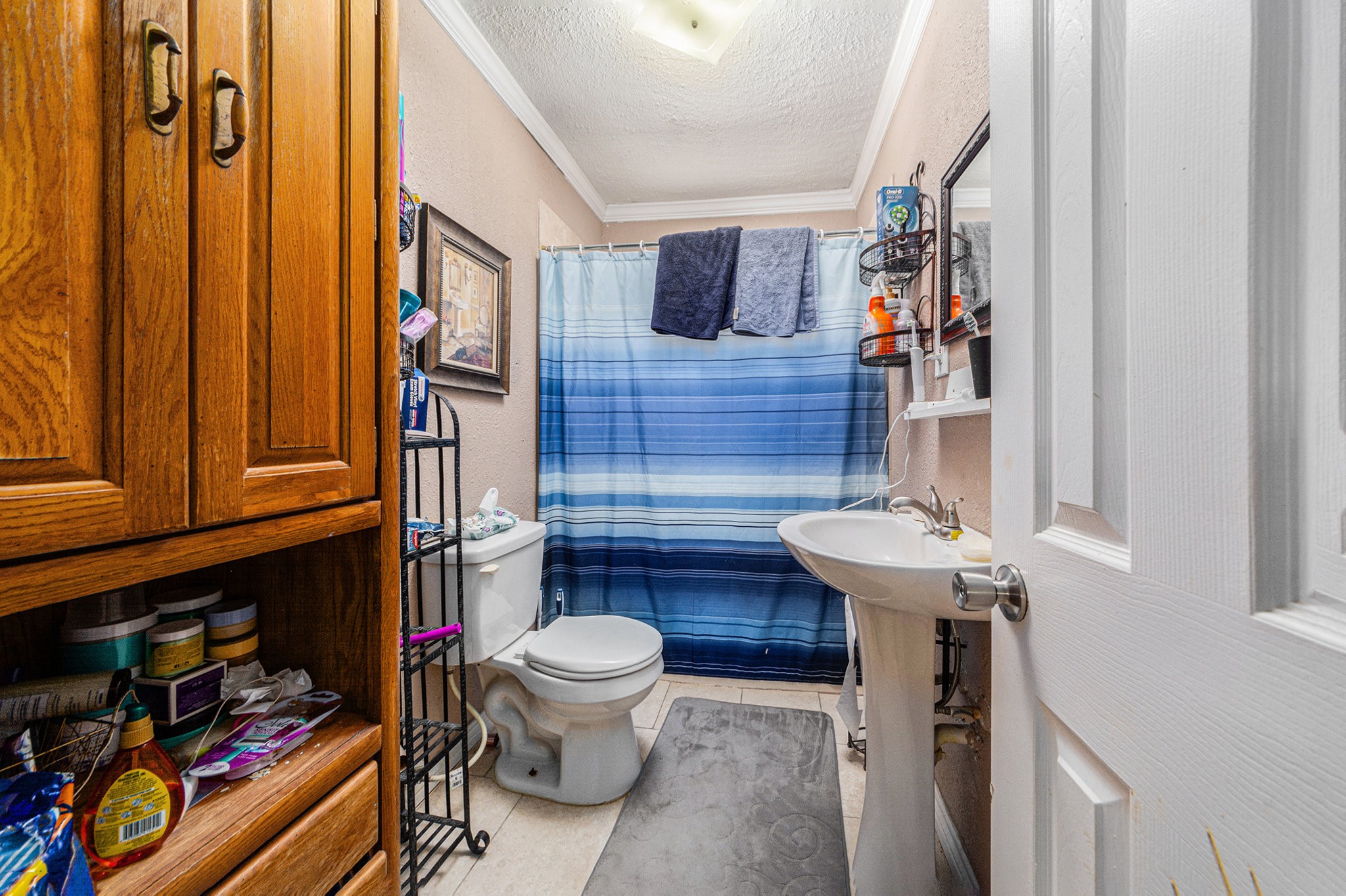 6503 Sharon Lane, Hitchcock, TX 77563